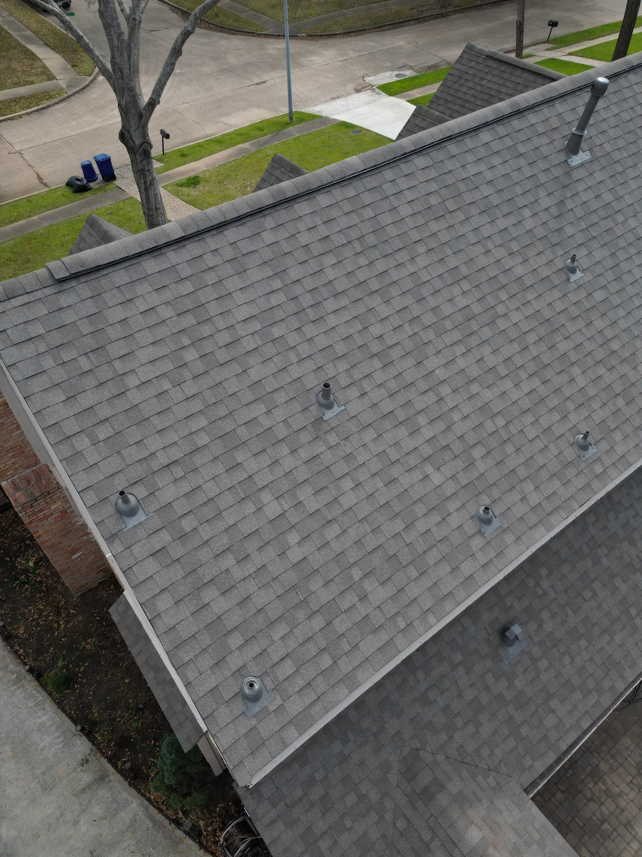 IKO Cambridge Weathered Wood by HHH Roofing & Construction