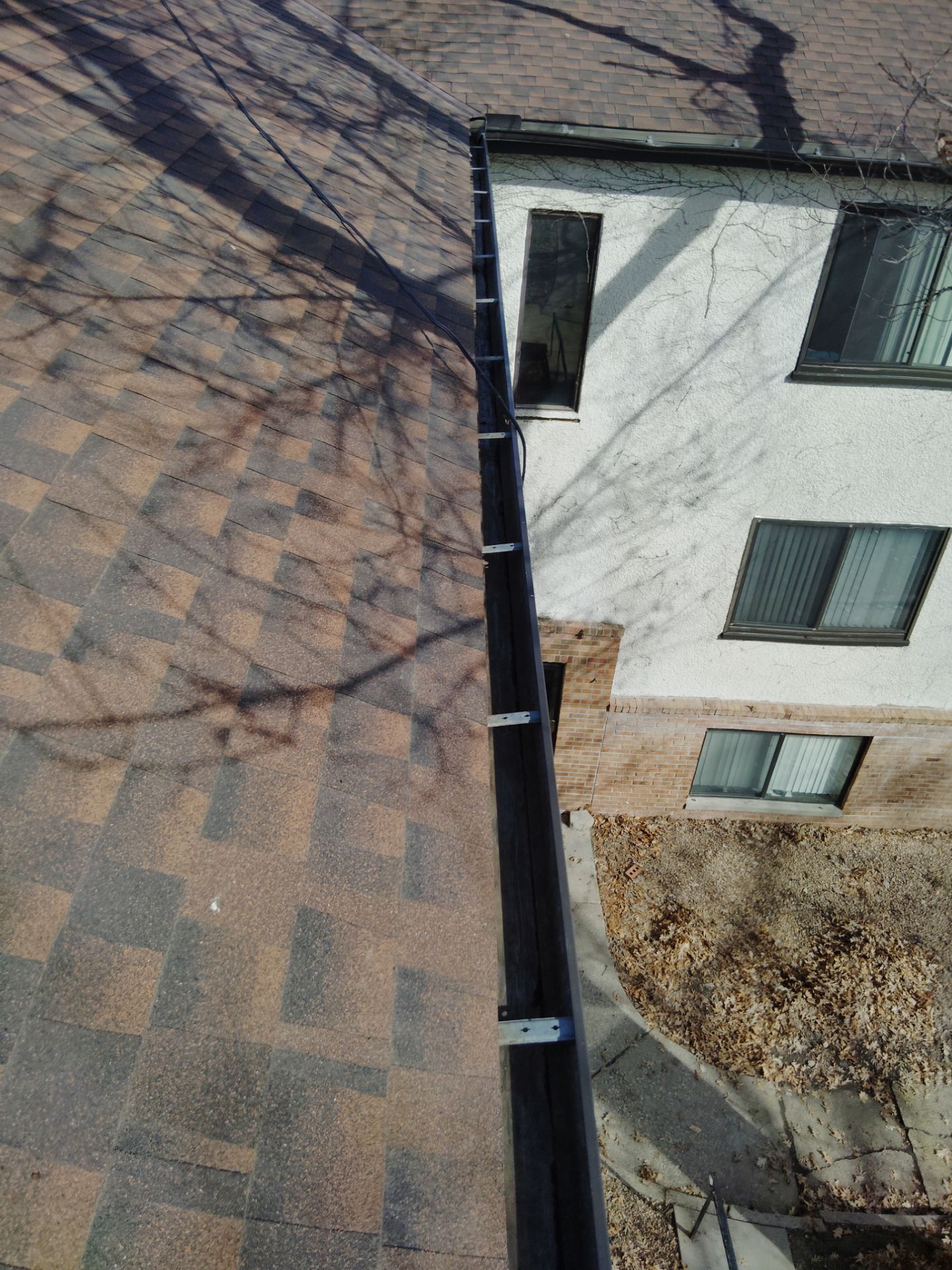 HOA gutter cleaning after photo.