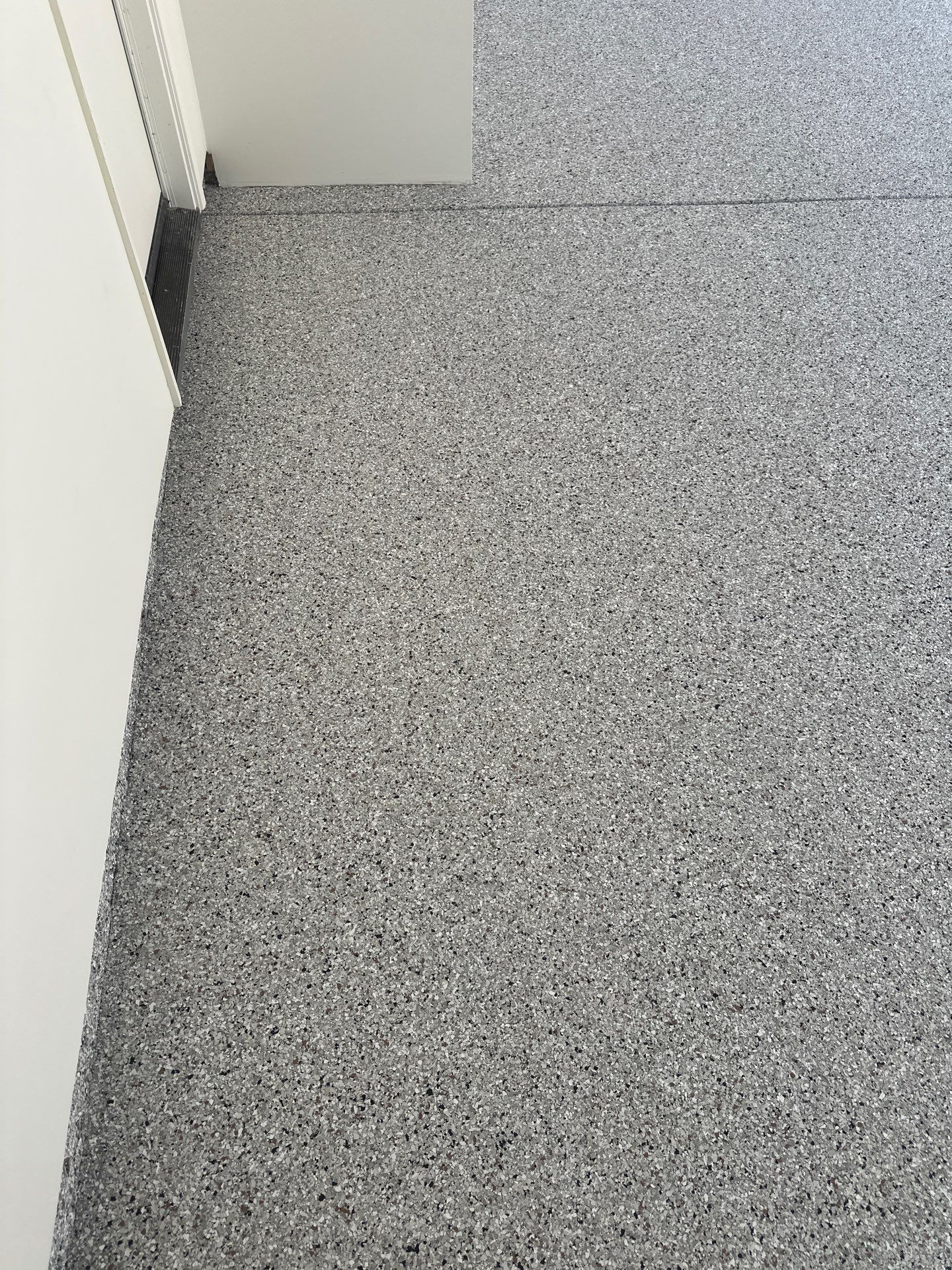 San Luis Obispo Garage Floor Polyurea Coating with Coyote Chips by MGP Coatings