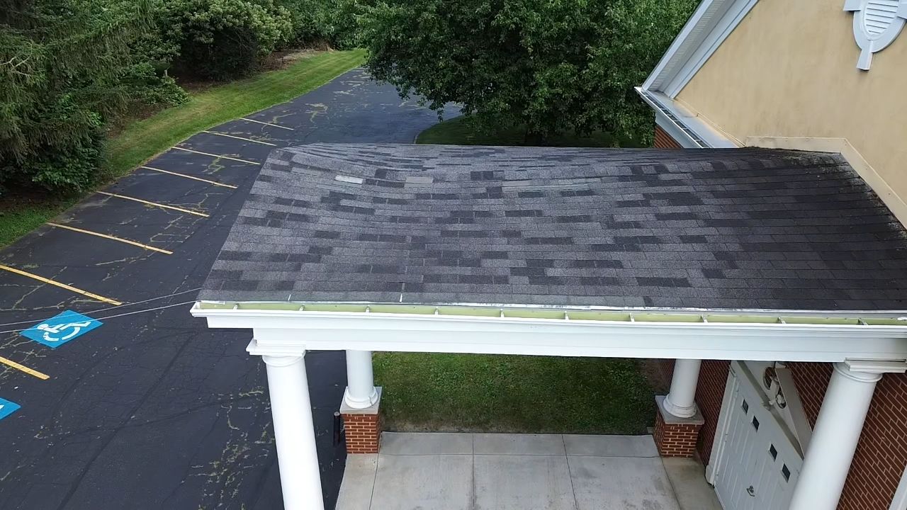 ATLAS PINNACLE COLOR: BLACK PRISTINE by Eagle Eye Roofing