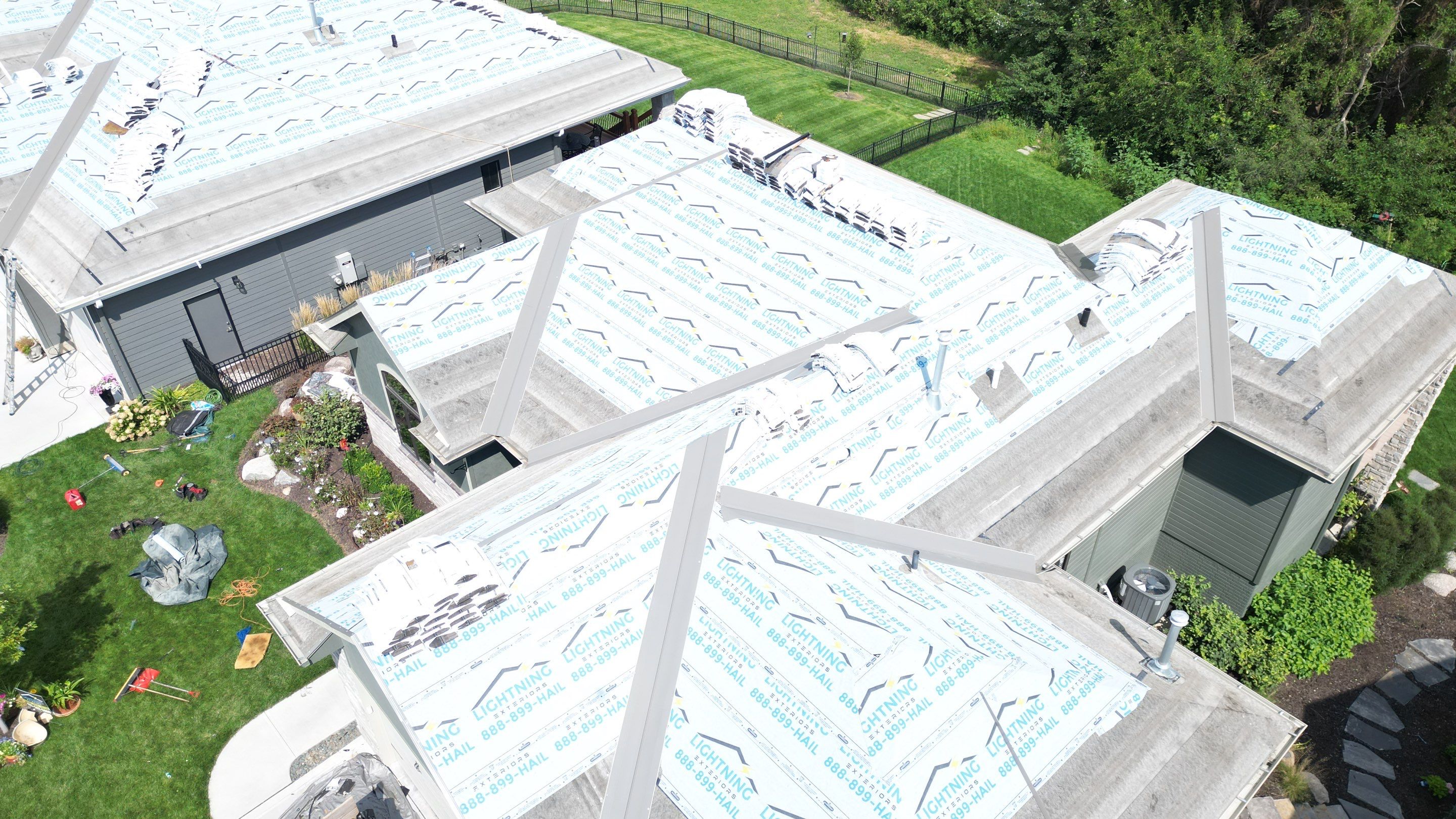 Residential Roofing Installation using IKO Nordic Cornerstone Impact Resistant Class 4 by Lightning Exteriors