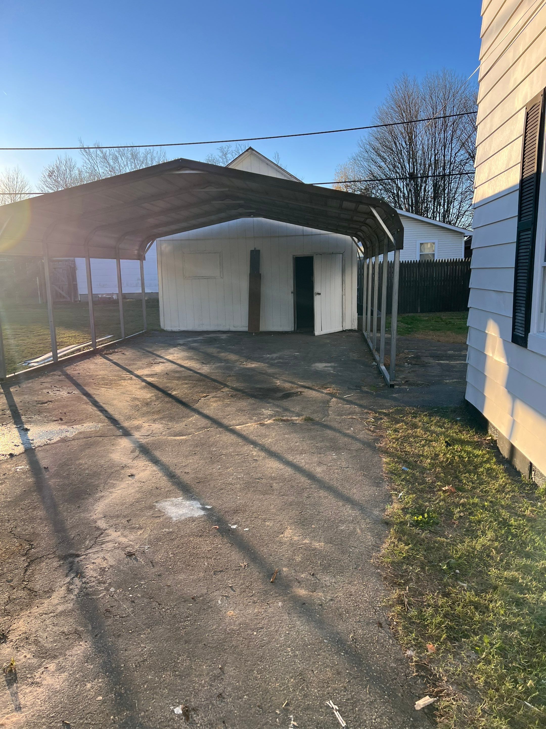 627 Cunningham in Saint Albans by MAJO