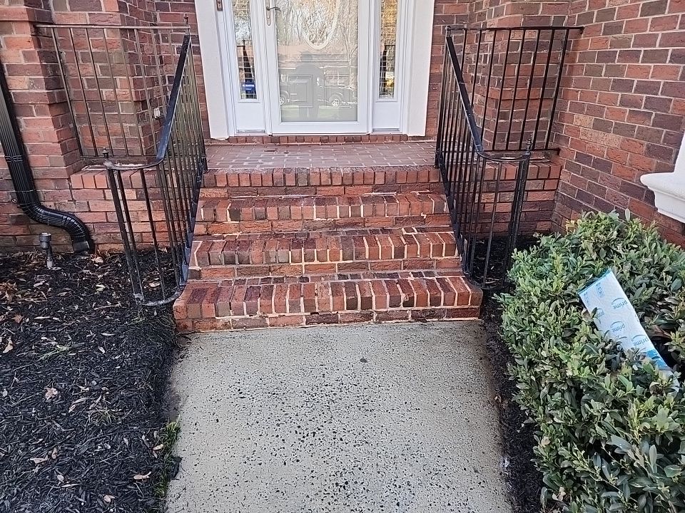 House Wash using cleaner by Power Wash Masters LLC