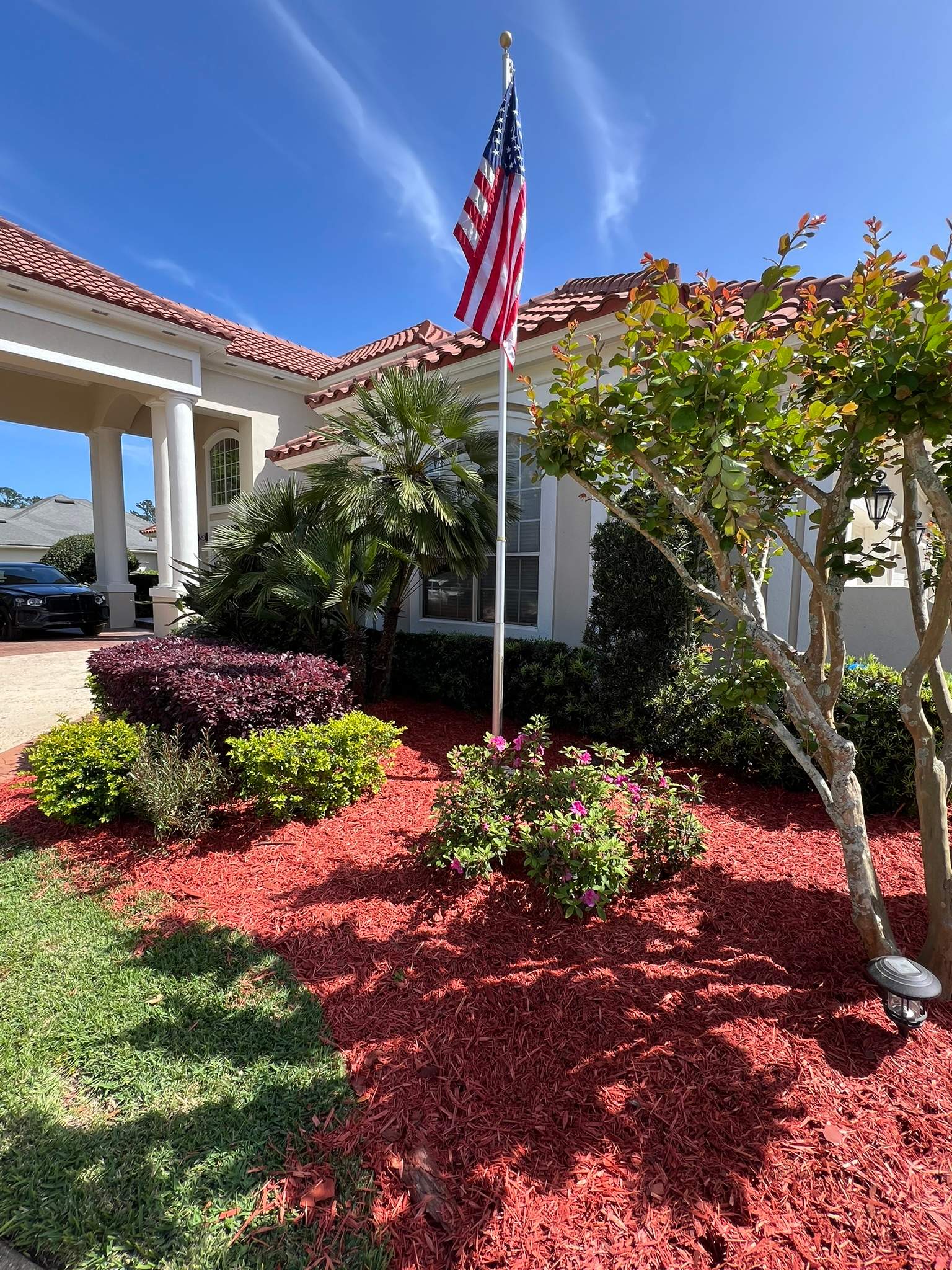 Mulch Installation | Deerwood Country Club by ProGreen Services