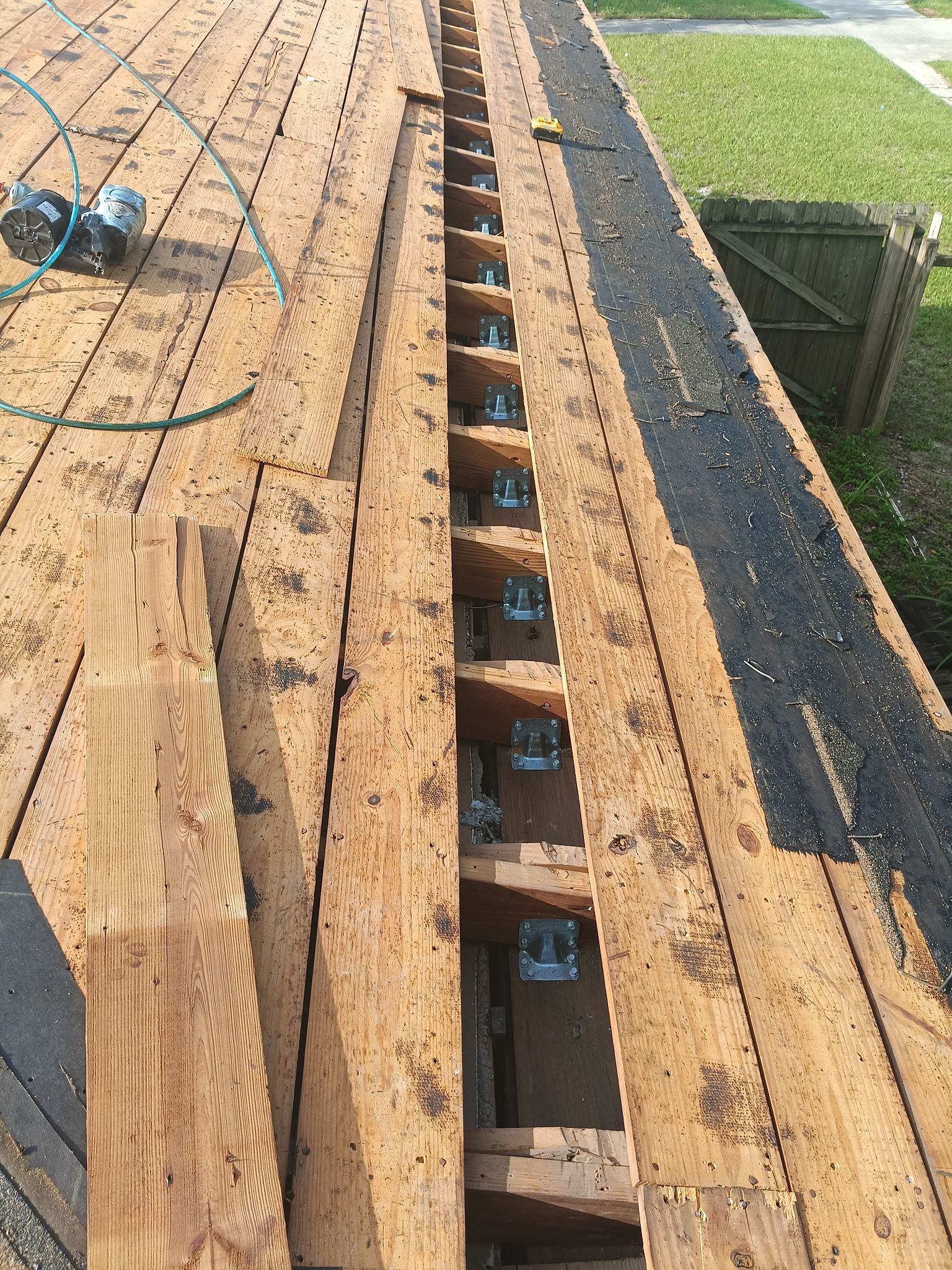 Project in St. Petersburg 33710 by Mitchell Roofing Company LLC 