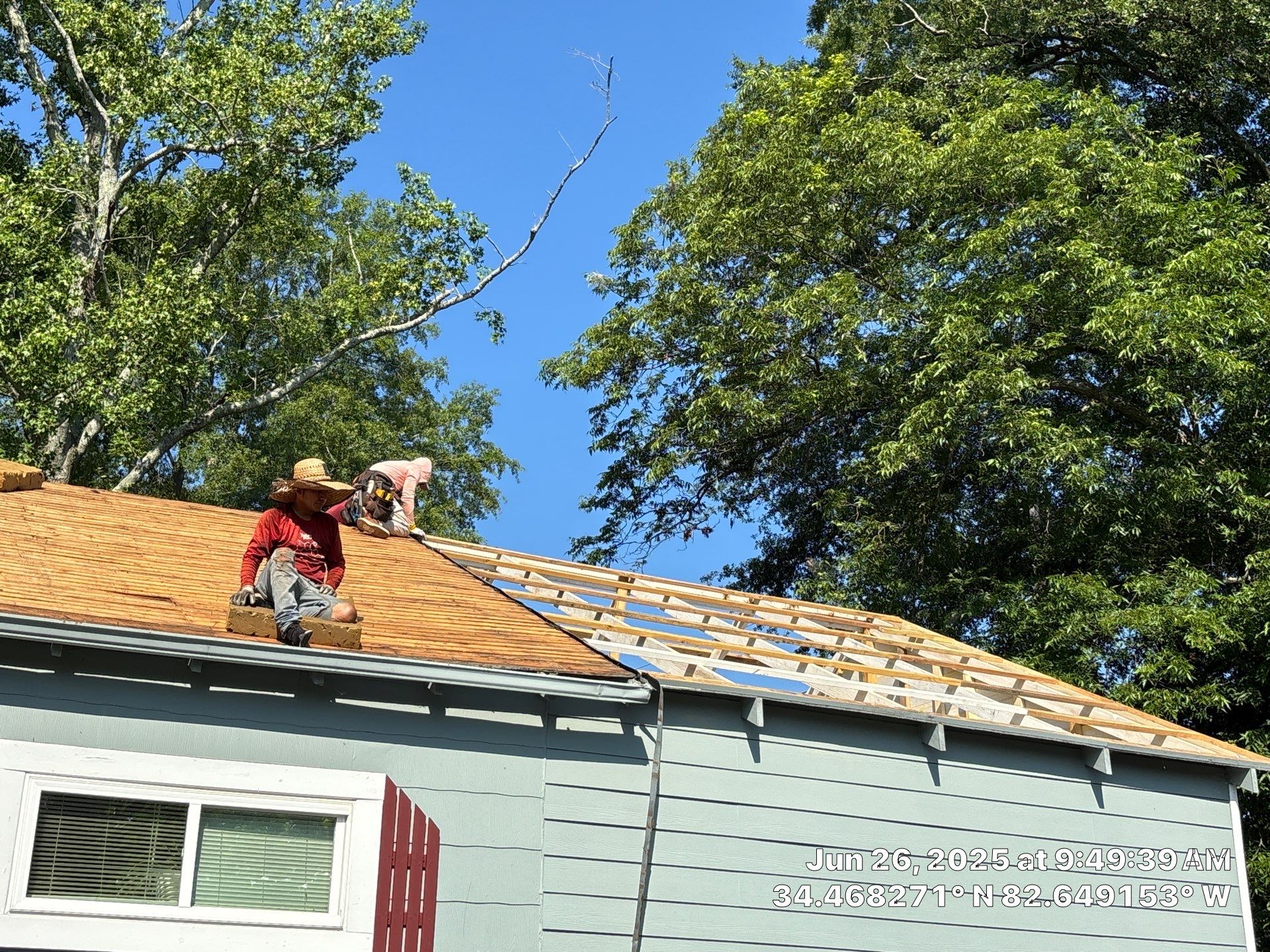 Residential Metal Roof Replacement and Installation in Anderson by Roofers LLC