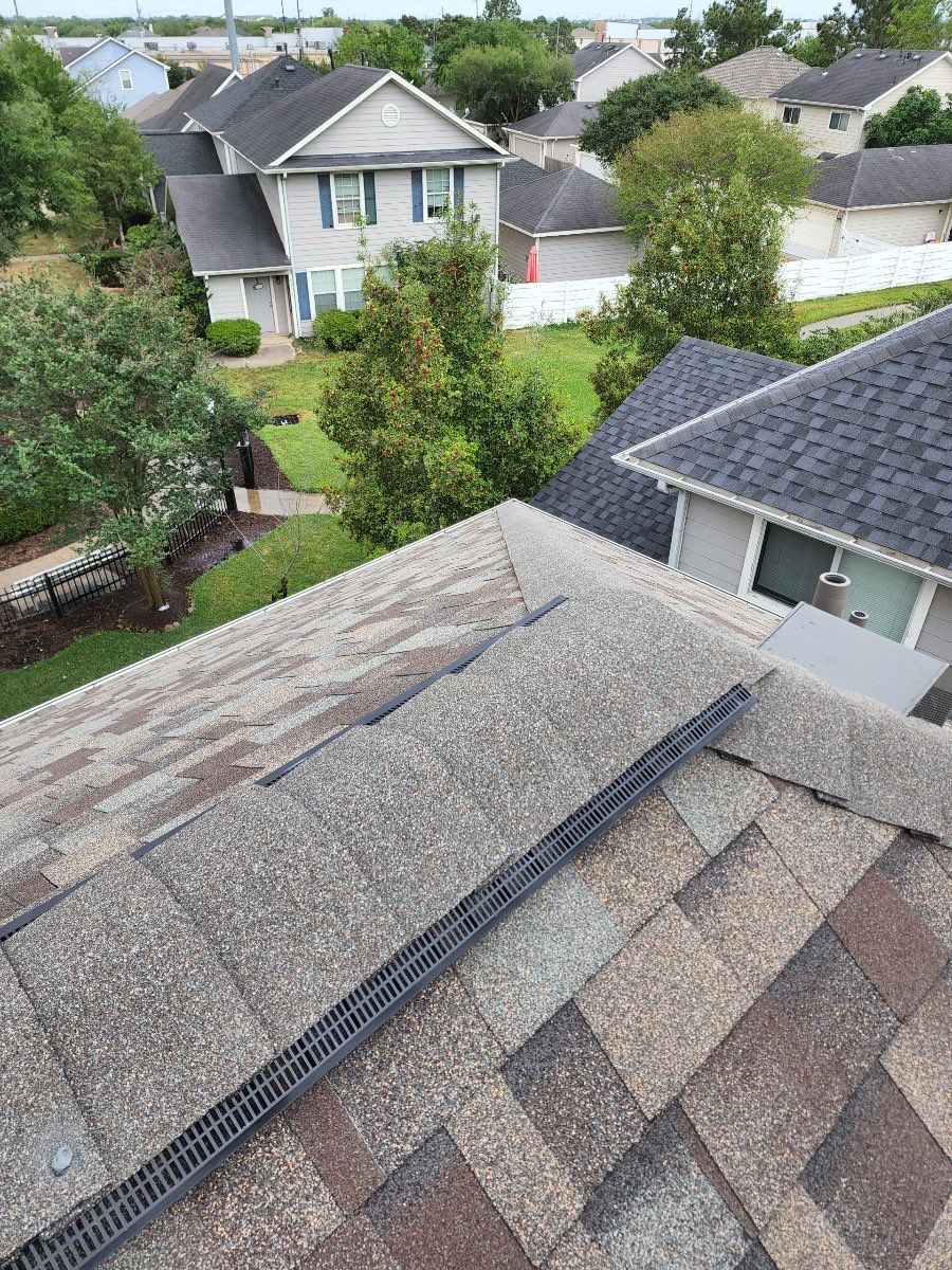 Residential Roofing Installation using Owen's Corning Duration (Lifetime) Shingles by Roof Repair Company