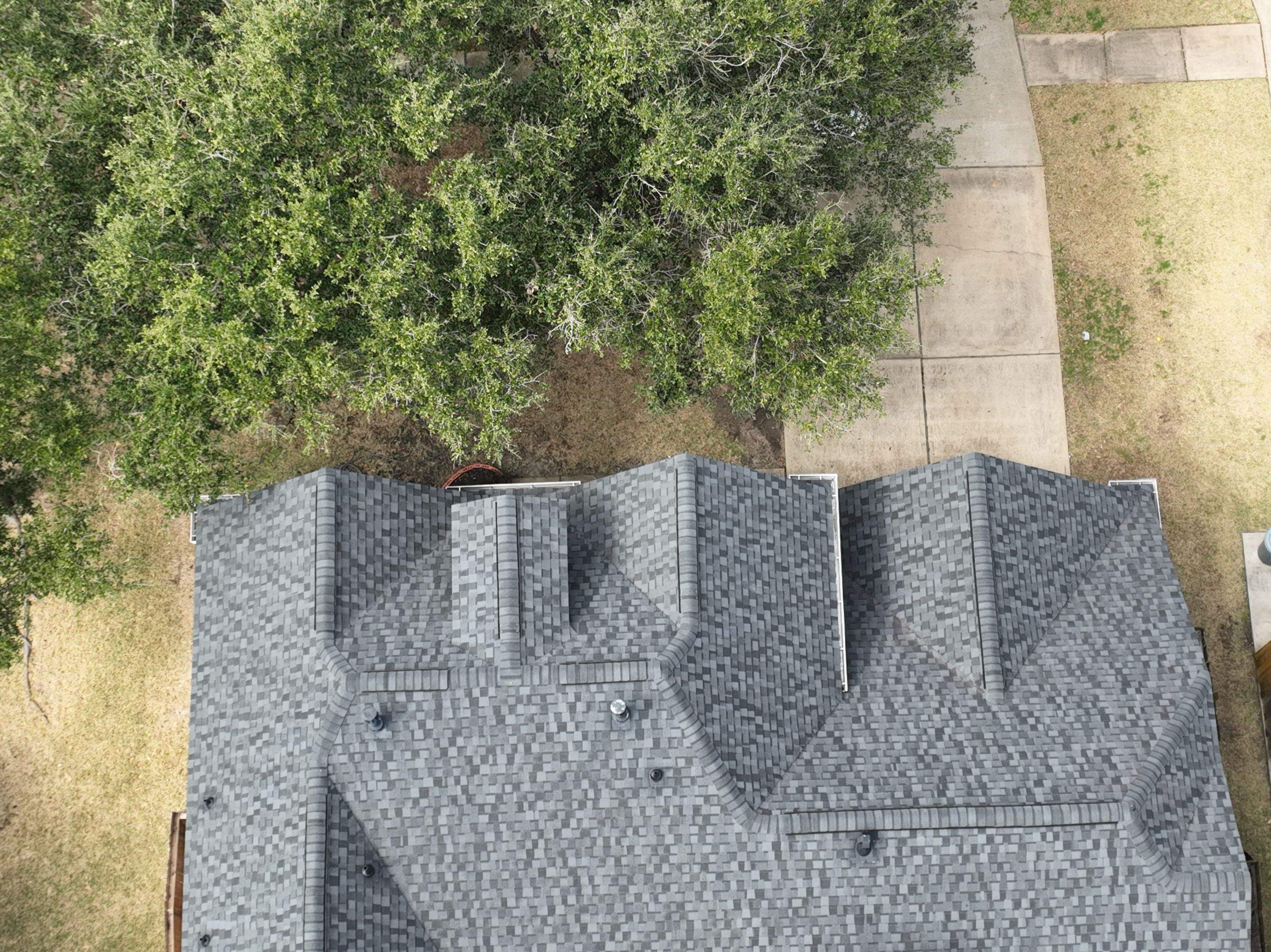 SureStart PLUS 4-STAR Warranty Fully covers materials, labor, tear-off and disposal expenses in years 1-50. by Roof Concepts Construction