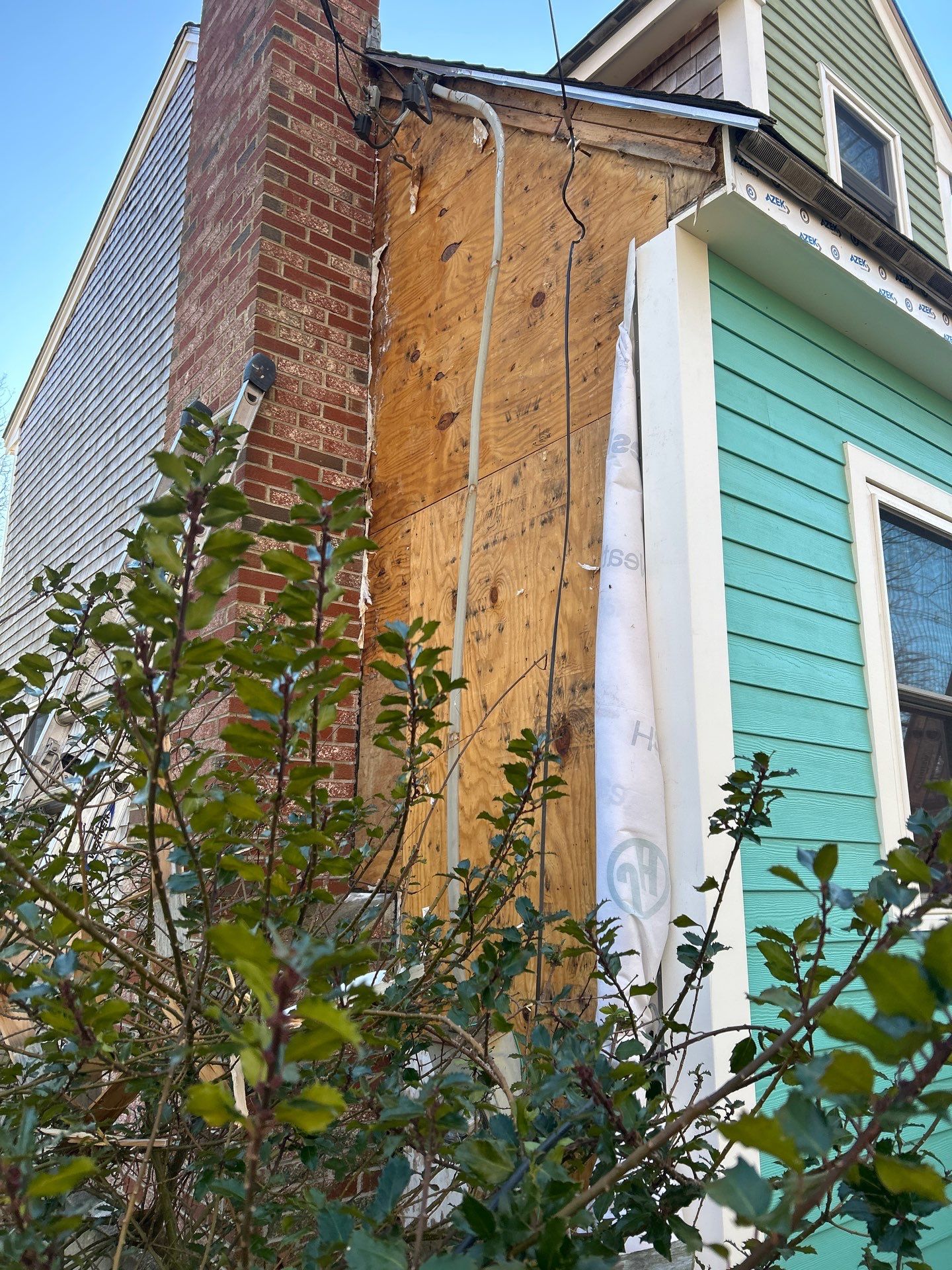 James Hardie siding in Dream Collection color - Dighton, MA by UBrothers Construction