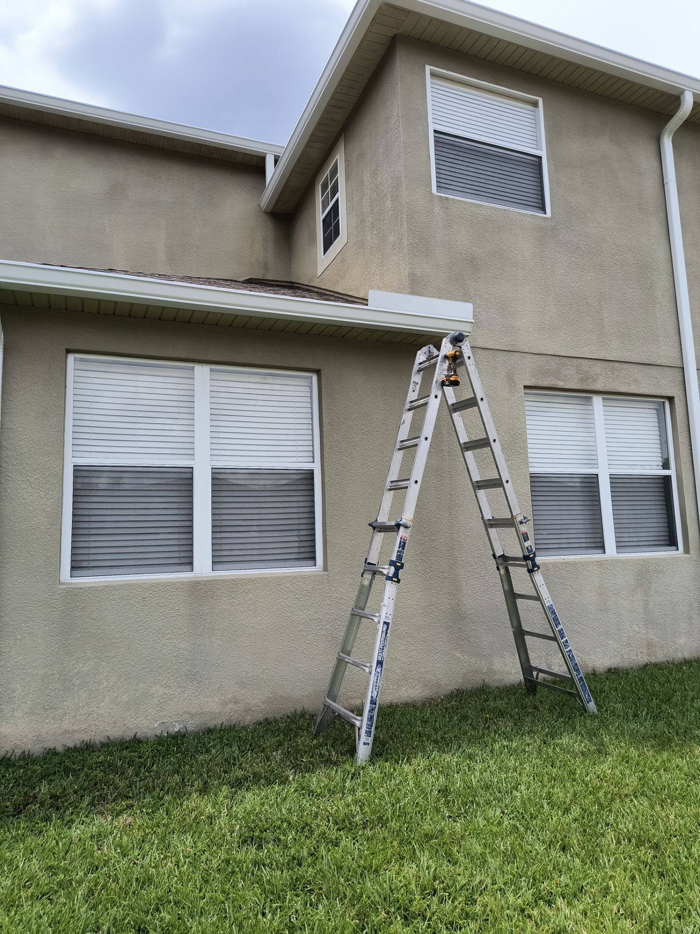 Modern 7-Inch Seamless Gutters for Luxury Homes in Tampa FL by Gutter Professors