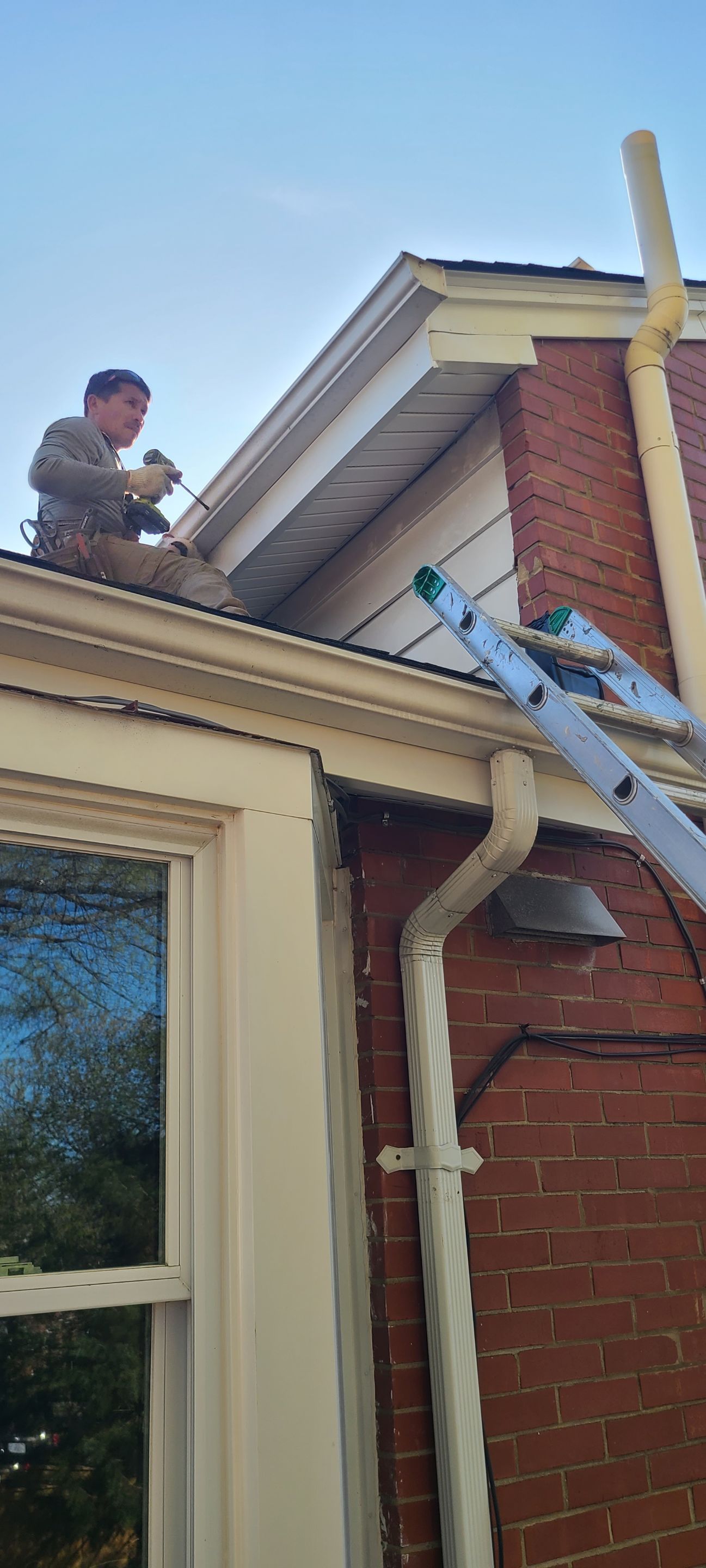 Alexandria: Residential Roof Replacement with CertainTeed Landmark in Georgetown Gray by RM Banning, Inc.