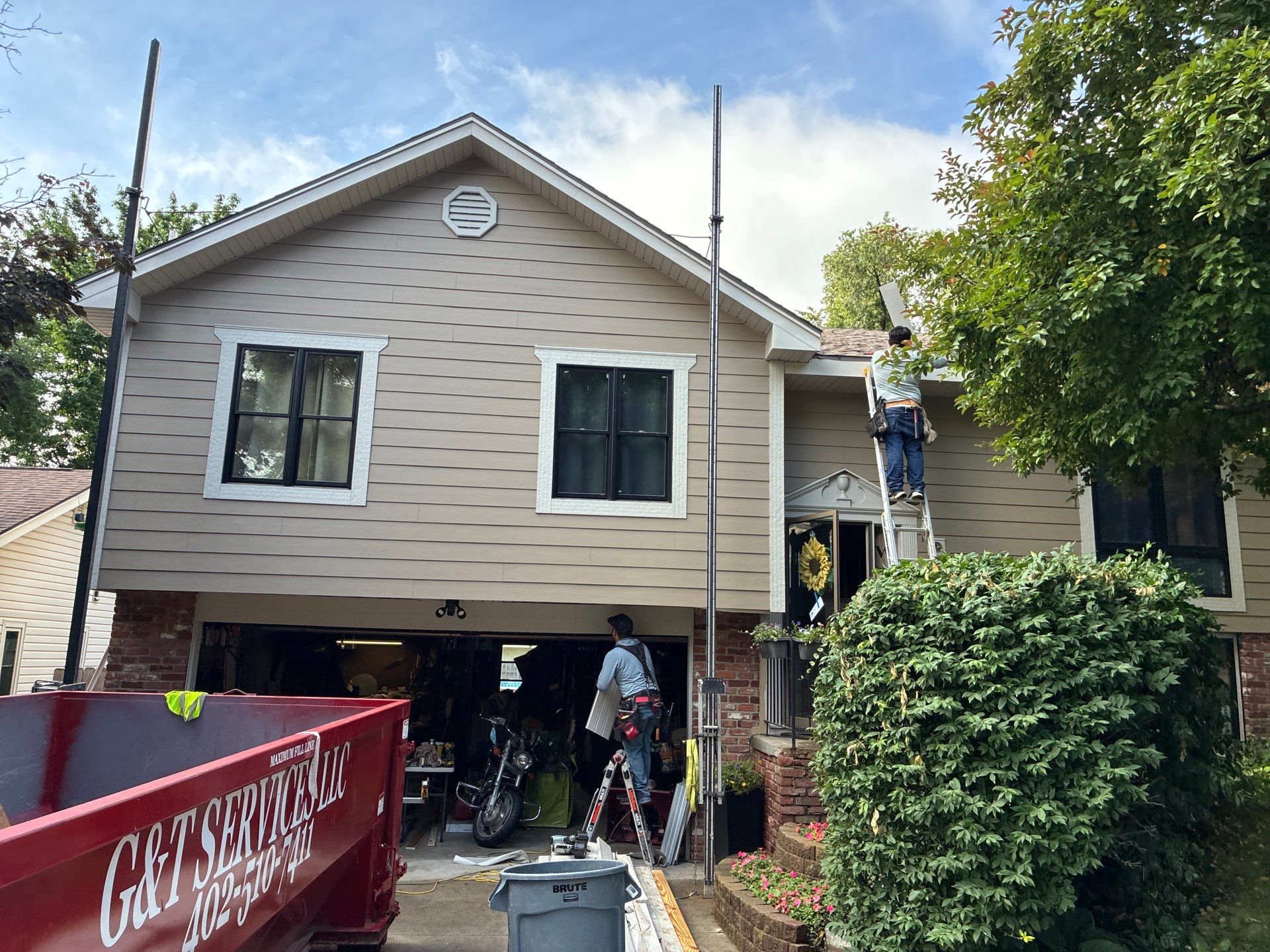 James Hardie Siding and Marvin Window Replacement in Bellevue by Carps Complete Exteriors 
