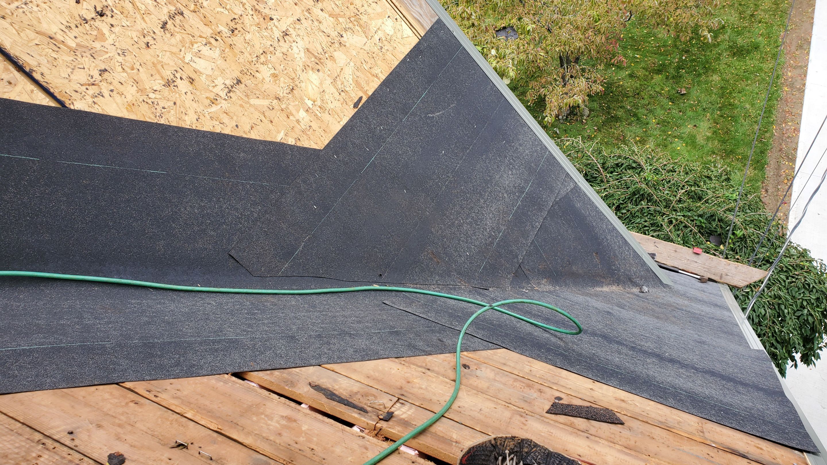 Residential Roofing Installation using Certainteed Belmont shingle by Absolute Roofing and Construction