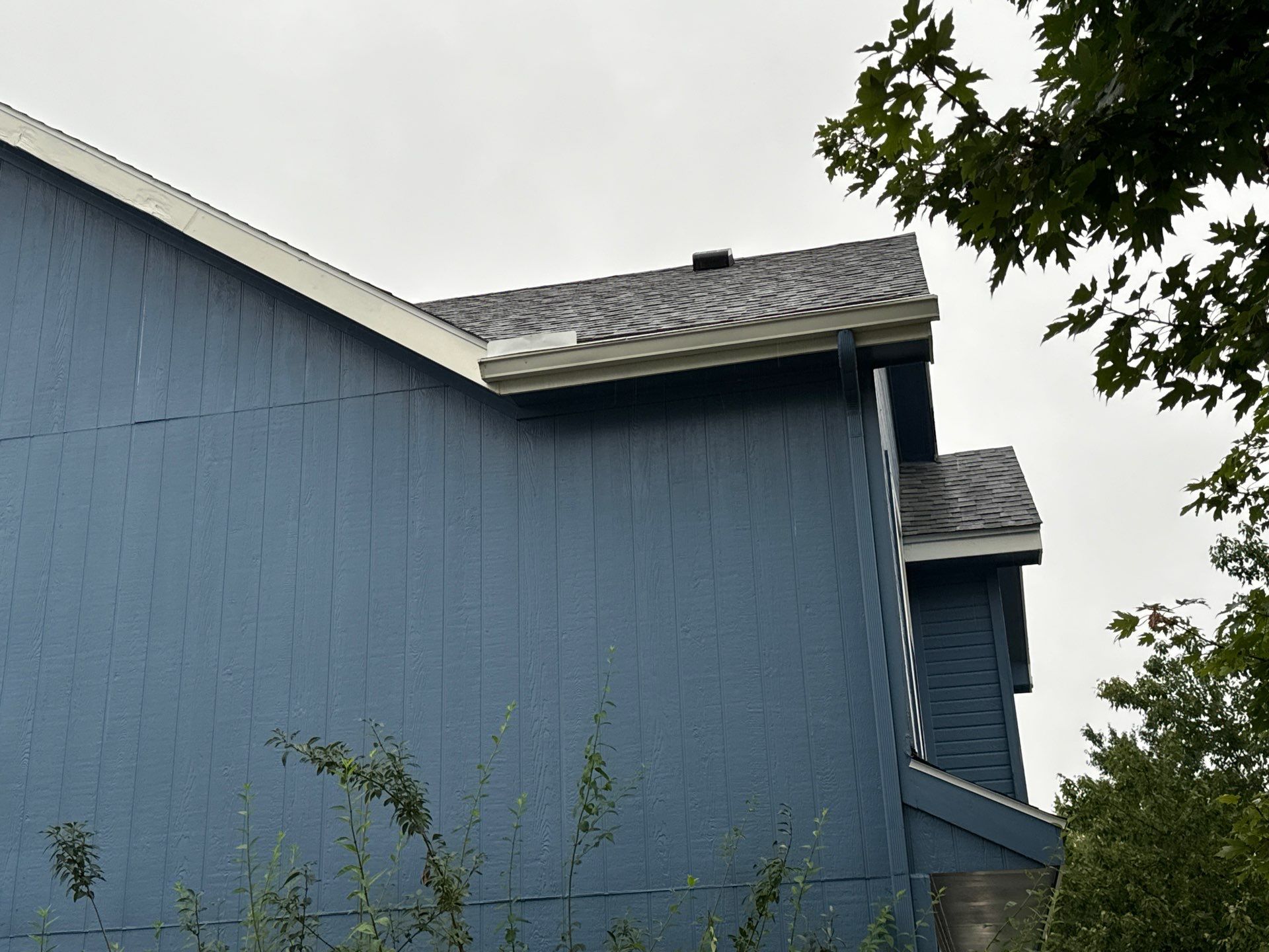 Residential Roofing Installation using OC Duration  by EEC  Windows, Siding & Roofing 