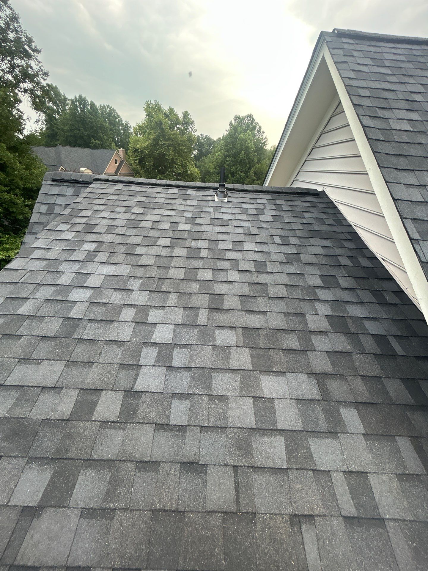 Great Falls : residential Roof with CertainTeed Landmark Pro in Max Def Moire Black  by RM Banning, Inc.