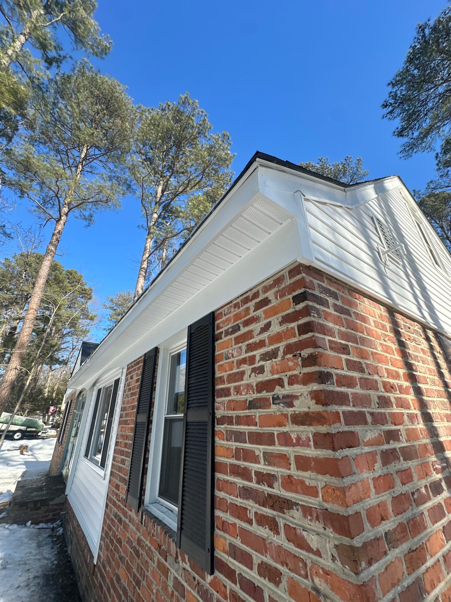 Architectural Shingle Roof and New Siding Installation in Richmond by Cade Construction