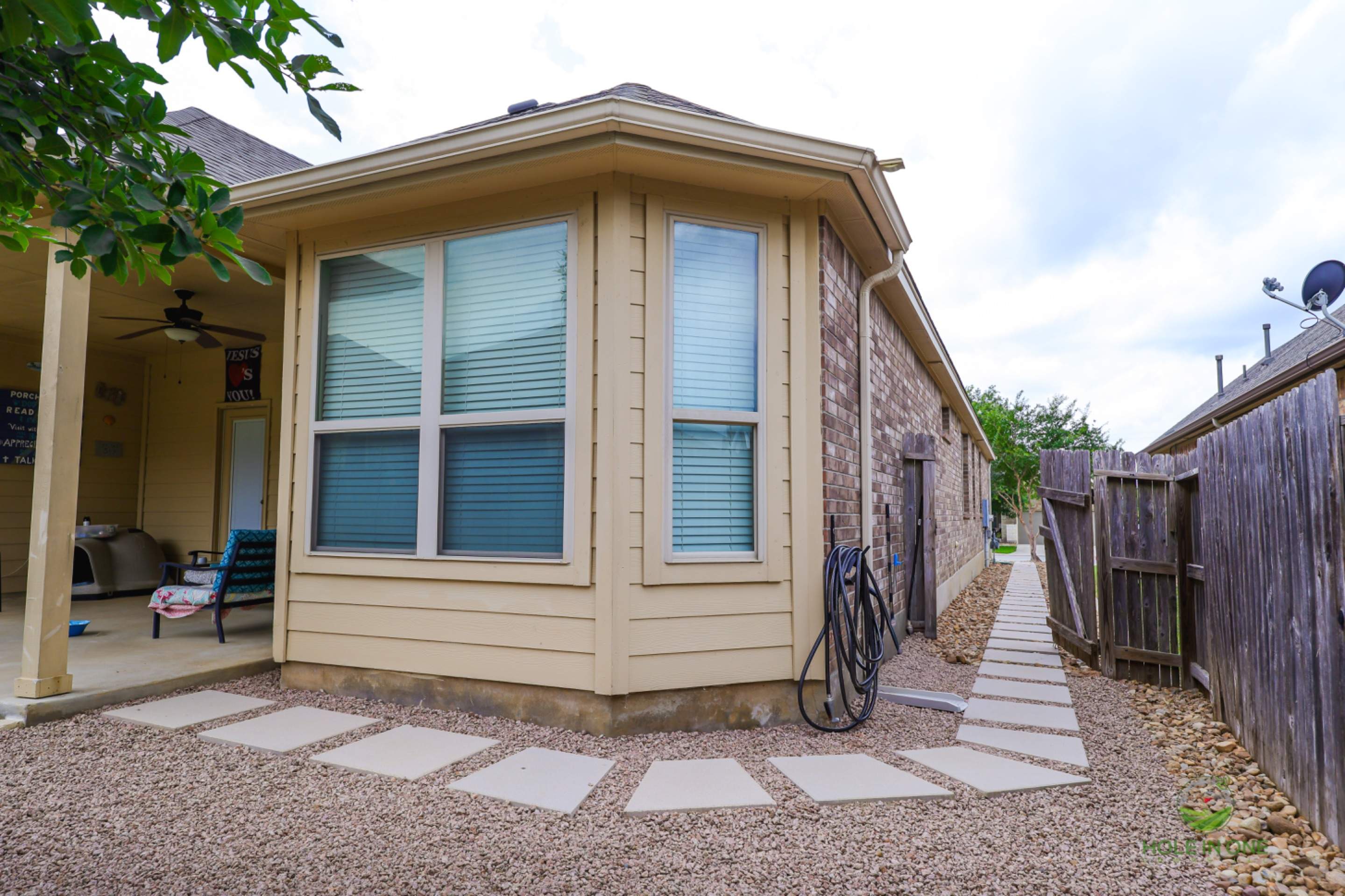 Wortham Oaks, San Antonio TX by Hole In One Lawns, LLC