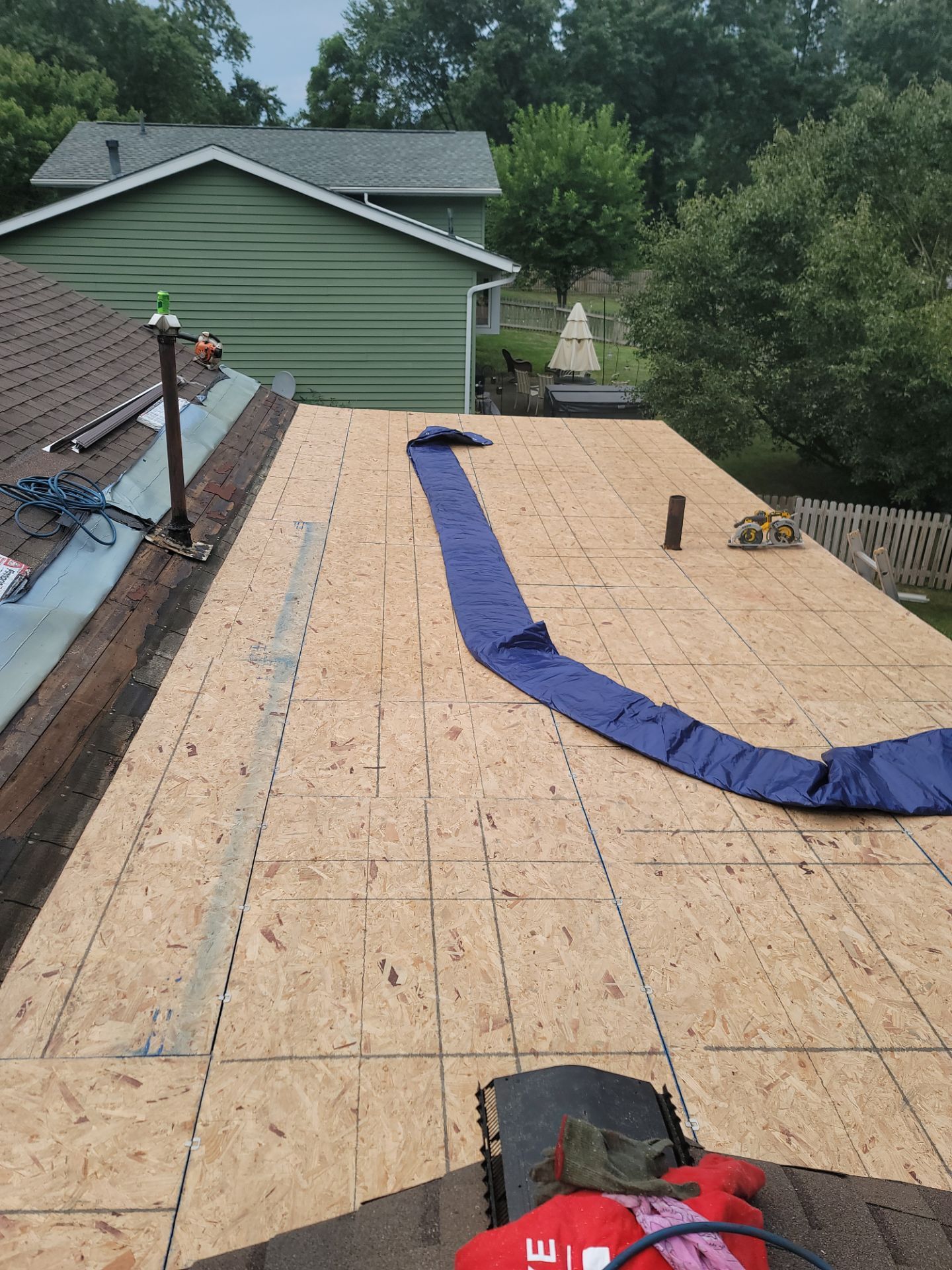 Atlas Pinnacle, Color, Heatherblend, Drip Edge, Color, Royal Brown by Eagle Eye Roofing