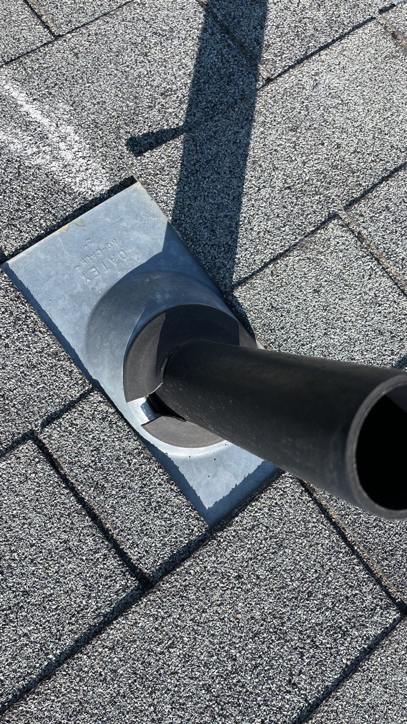 Nampa bungalow gets residential roofing using Owens Corning Oakridge in Teak  by ID Roofing LLC