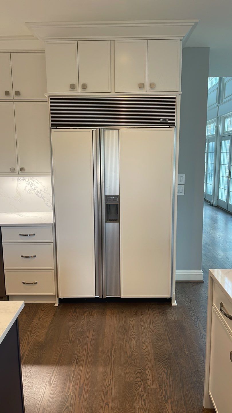 Kitchen Remodel using Fabuwood Luna Dove and Indigo Cabinetry by HomeWerkes Design & Build