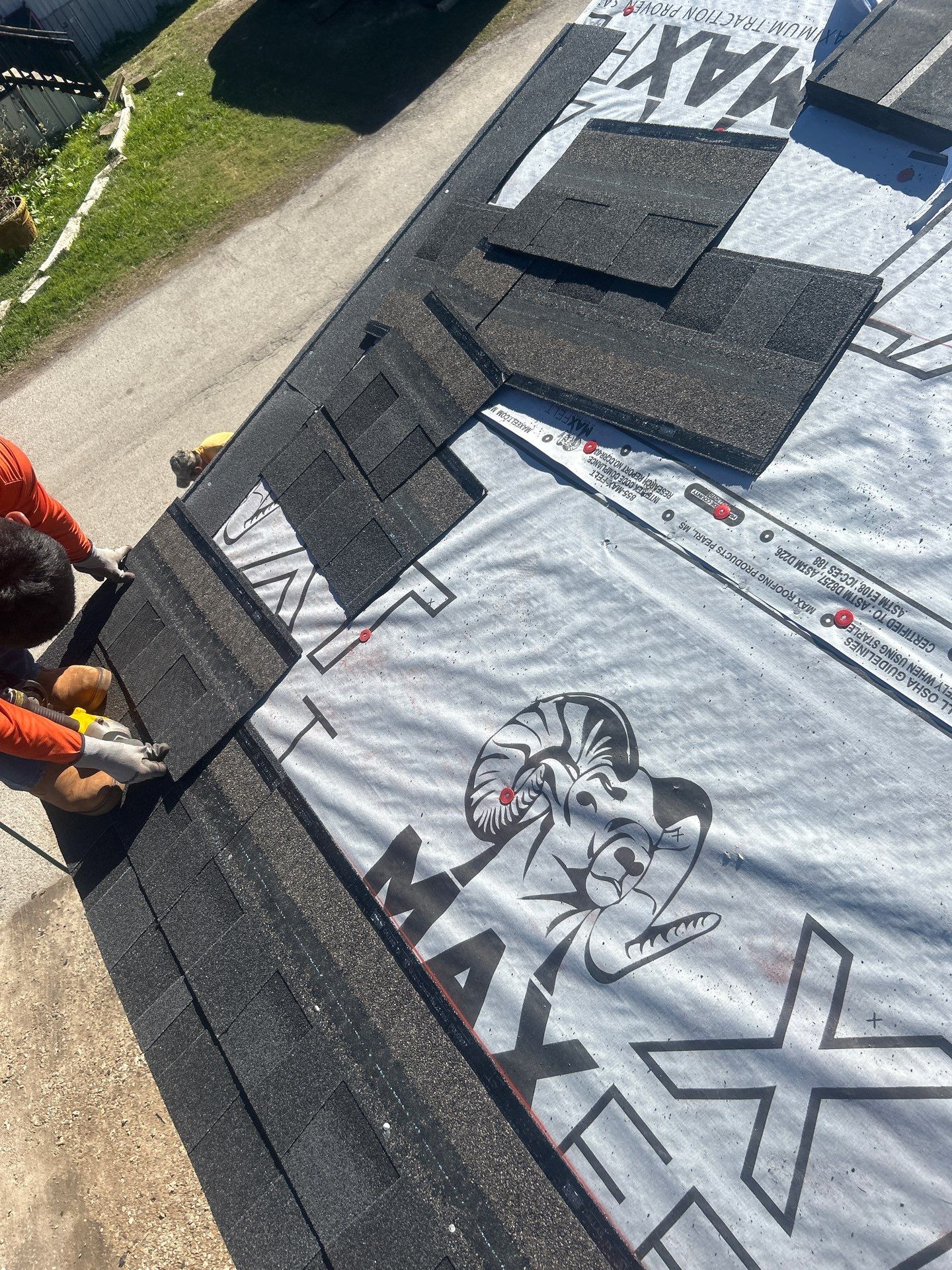 Roof Replacement Pearland by Roof Repair Company