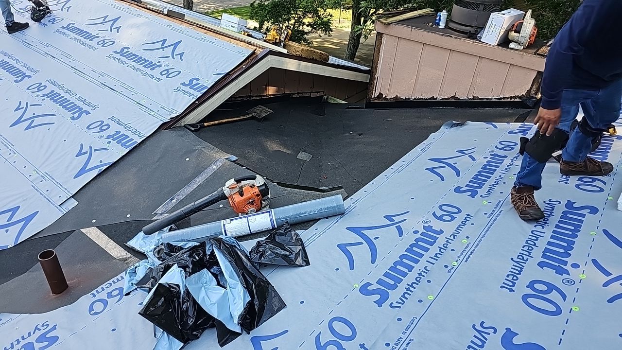 ATLAS PINNACLE COLOR: COPPER CANYON by Eagle Eye Roofing