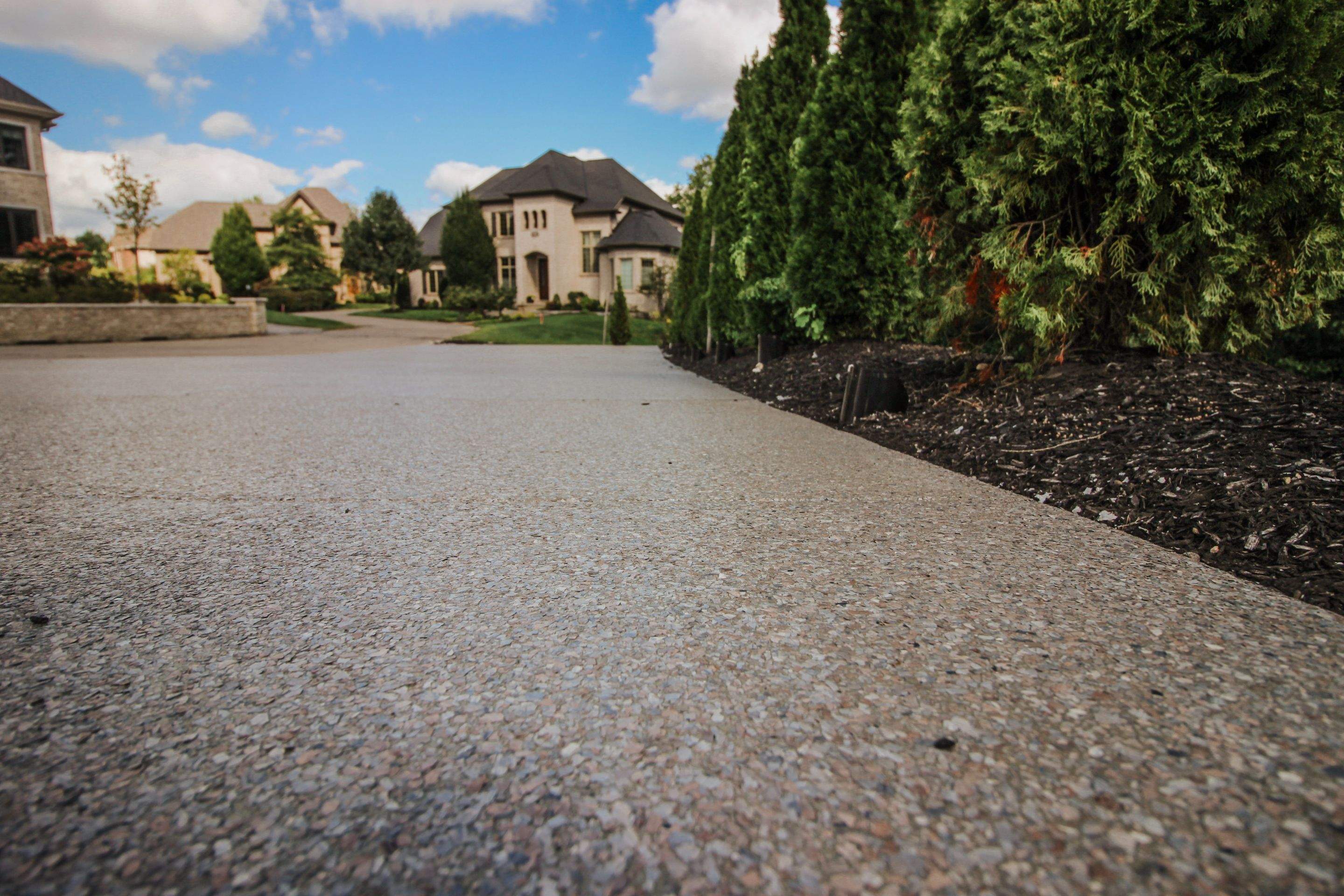 Driveway and Garage Installation using Fieldstone by Your1DayFloor.com