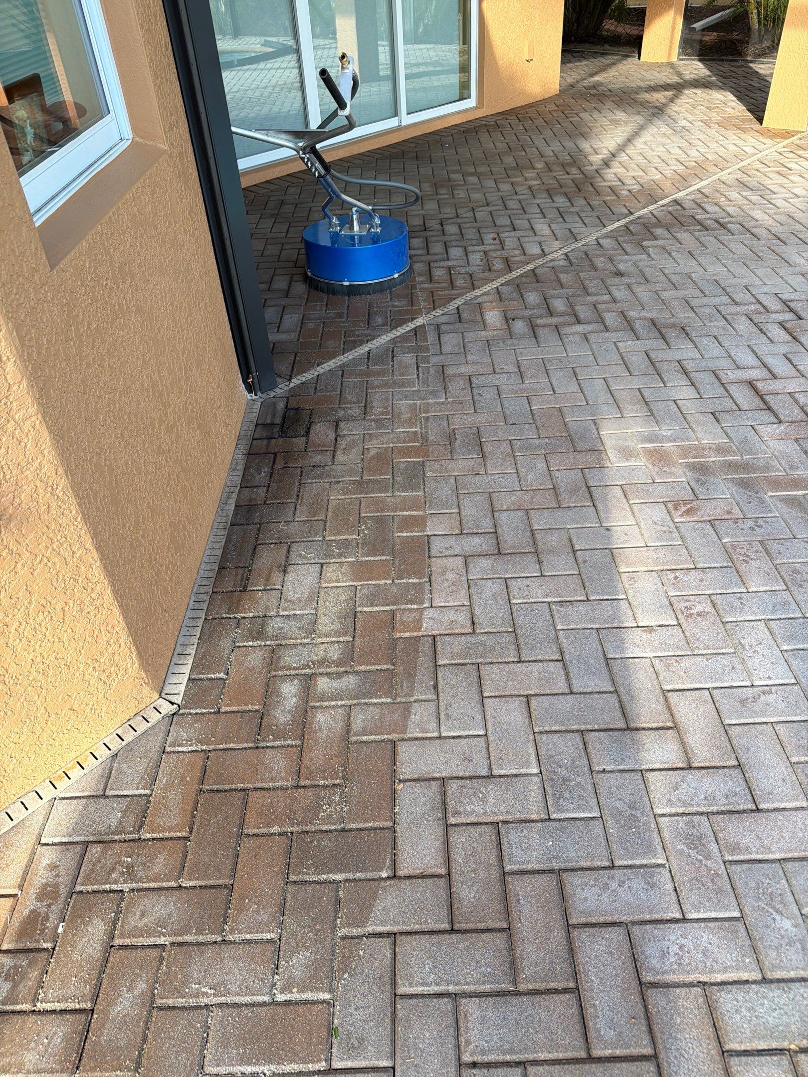 Valencia Lakes Paver Stripping and Sealing for Full Residential Property by Supreme Paver Experts