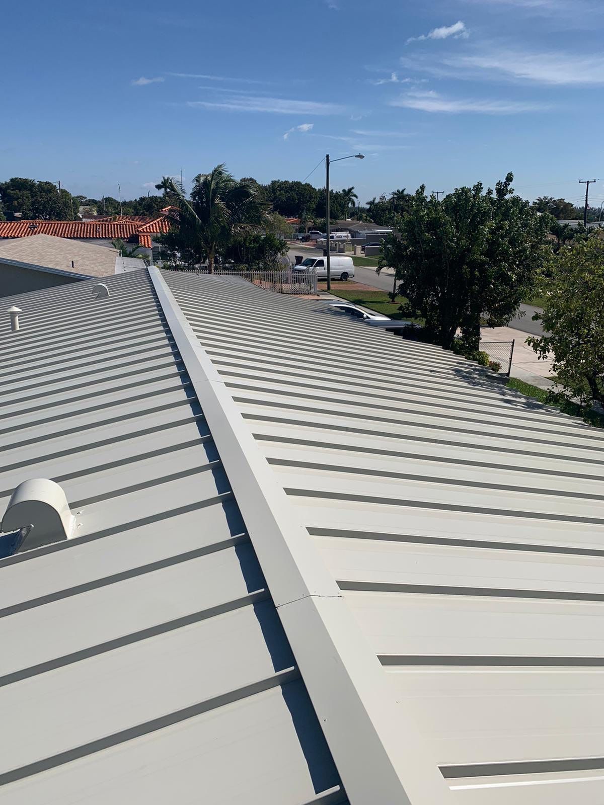 Metal Roof - Galvalume - Almond by Istueta Roofing