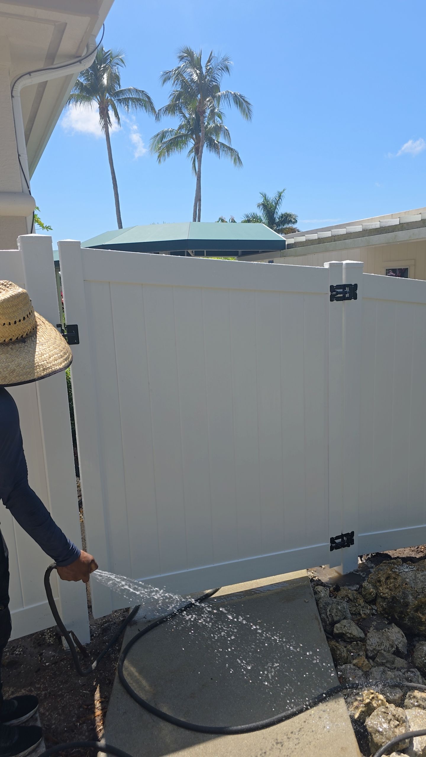 Vinyl Fence for HOA in Fort Myers by True Fence LLC