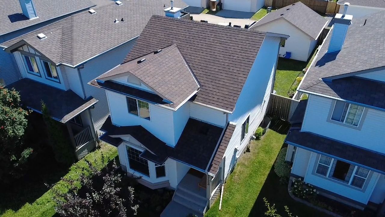 Autumn Brown on Mystique by 2thetop Roofing