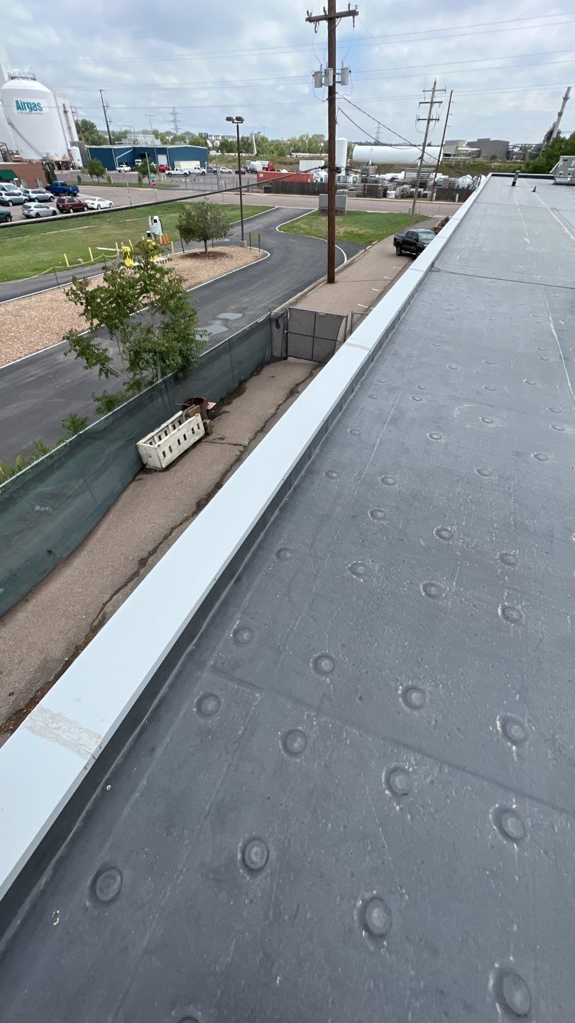 Commercial Roofing Installation using MuleHide EPDM .60 - BLACK by A to Z Roofing