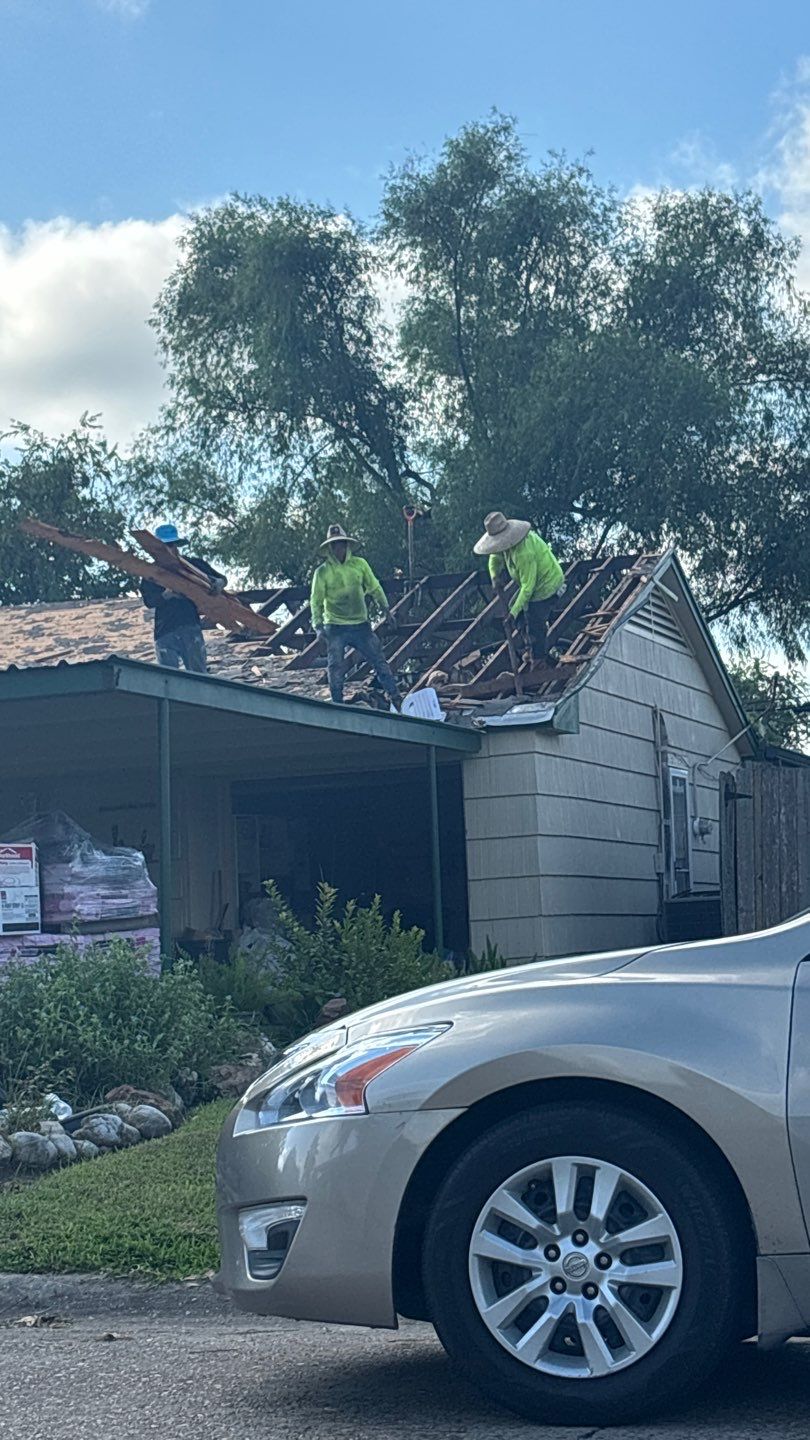 Residential Roofing Installation using Owen's Corning Duration (Lifetime) Shingles by Roof Repair Company