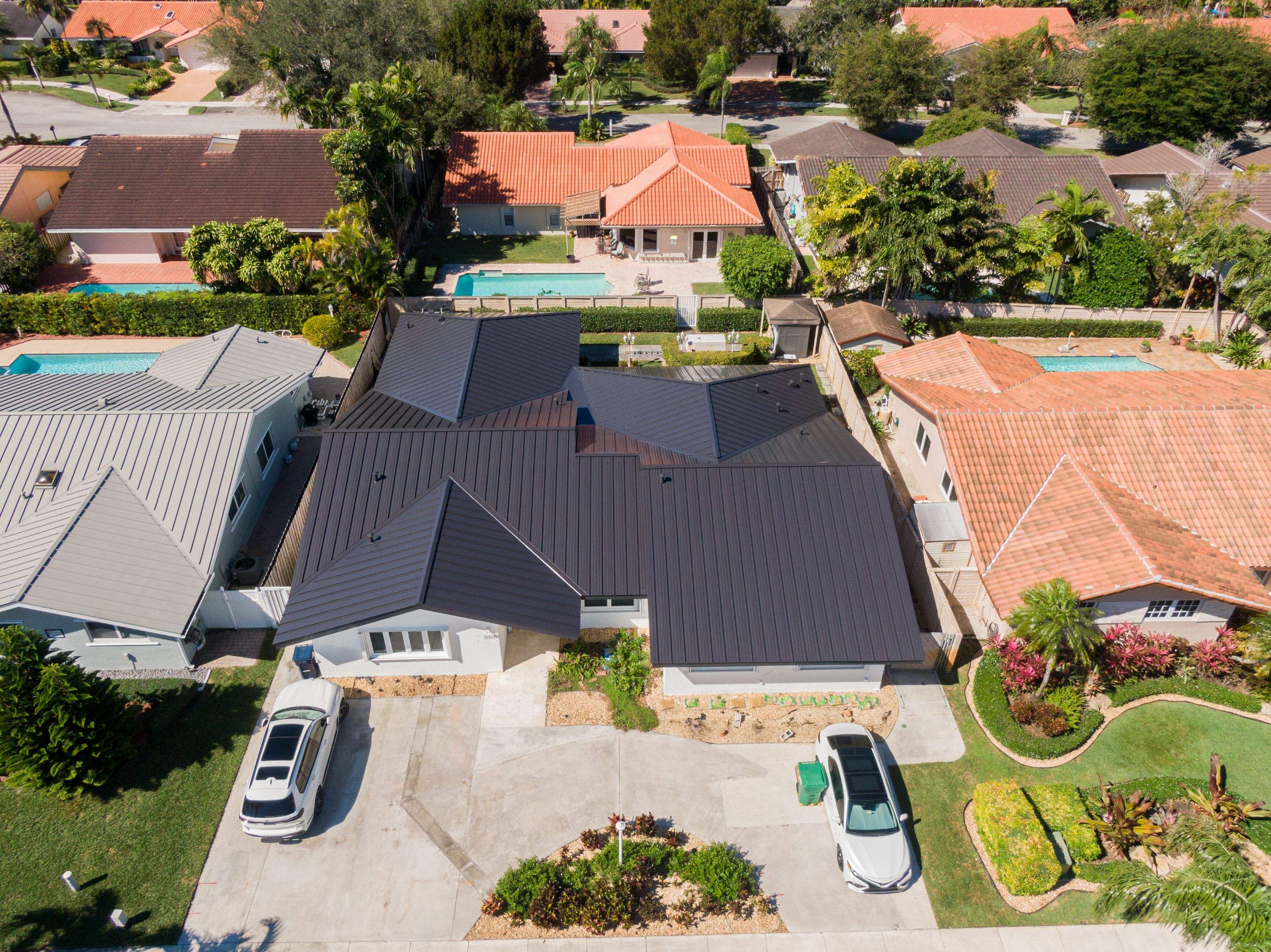Metal Roof - Galvalume - Matte Black by Istueta Roofing