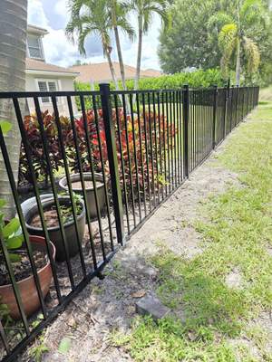 Aluminum Fence in Naples