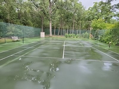 Tennis court cleaning
