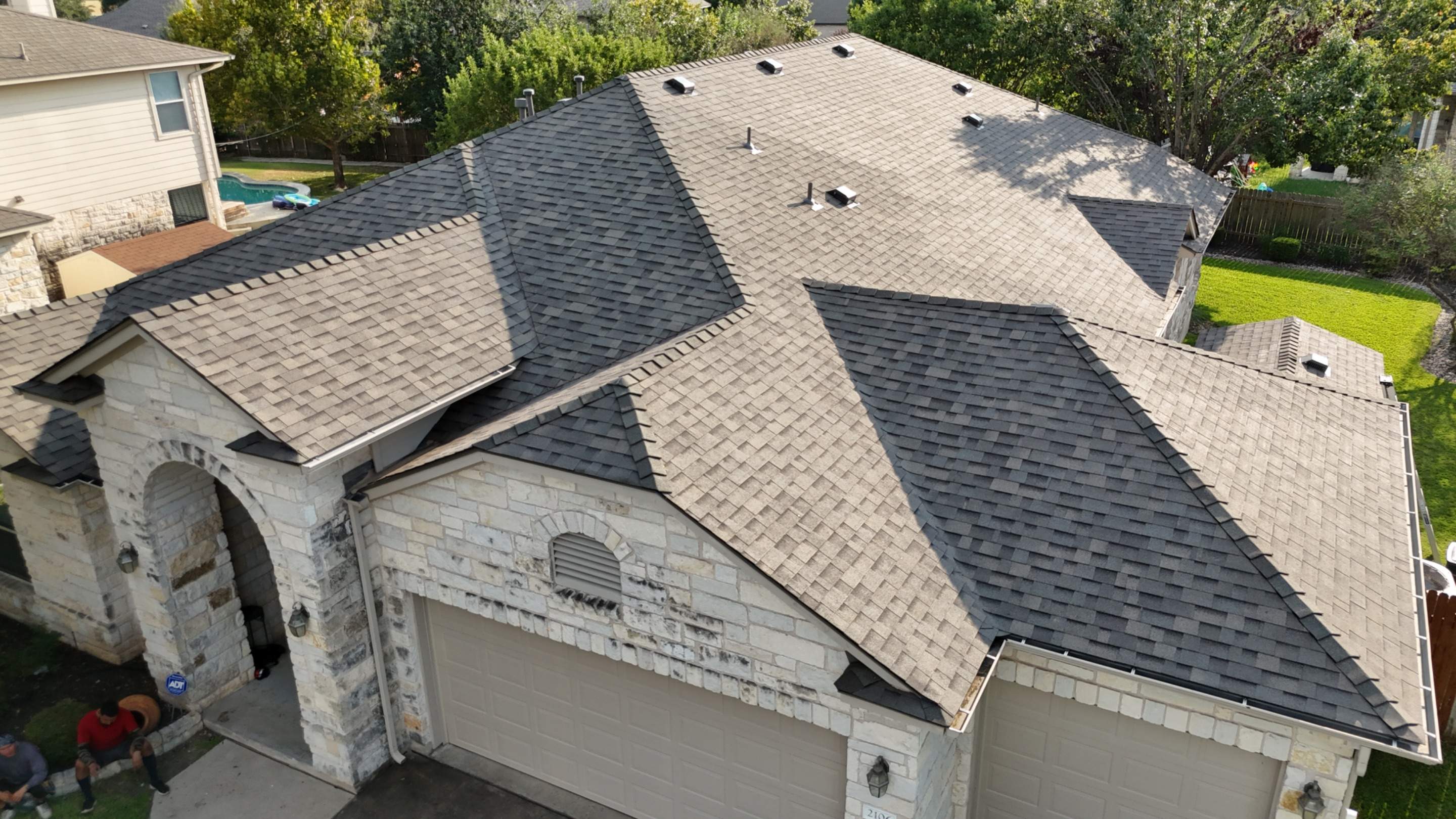 Weathered Wood - Malarkey Vista by RoofsOnly.com