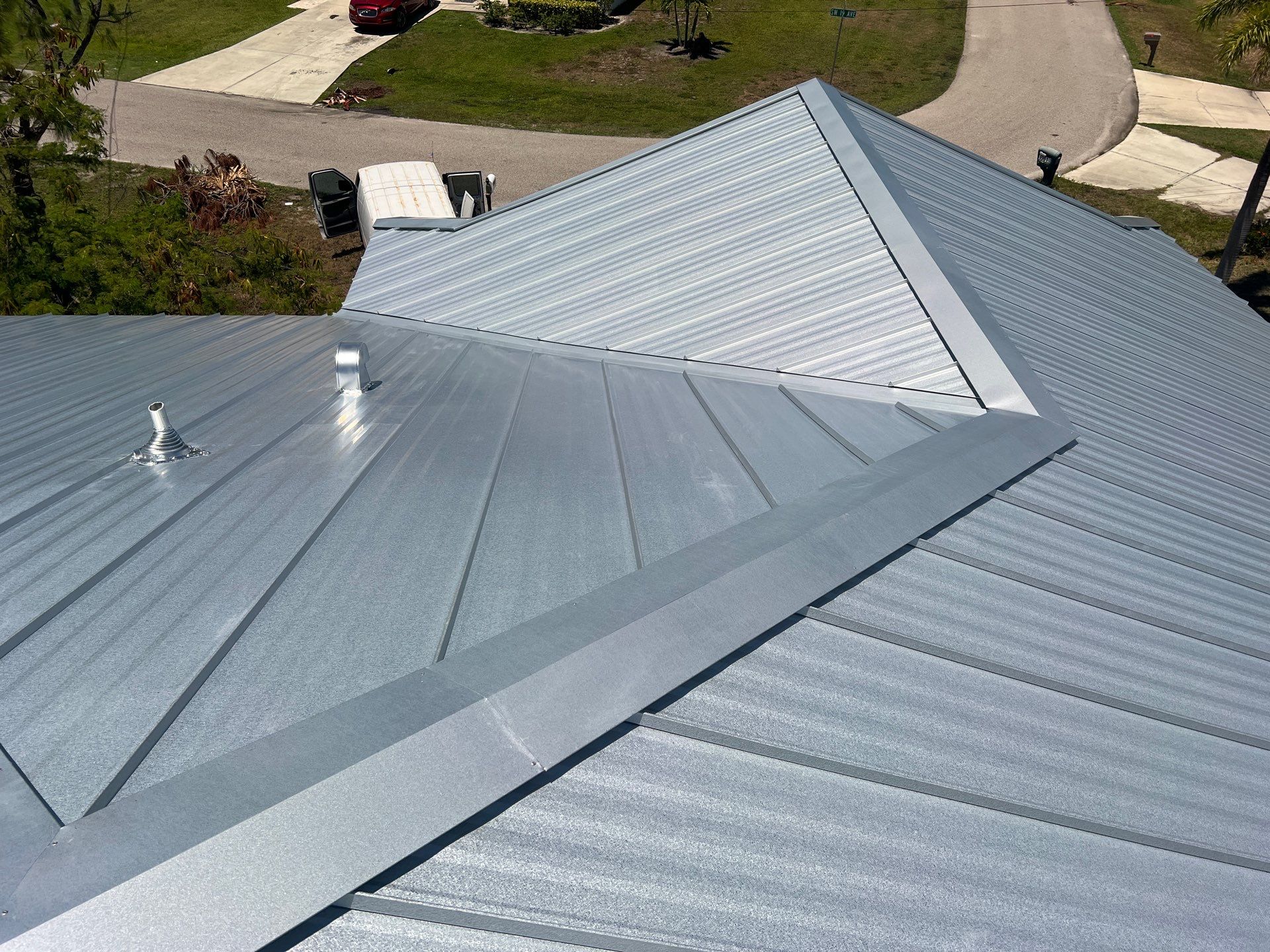 Residential Roofing Installation using Durabull Elite Seam System by Durabilis Roofing INC