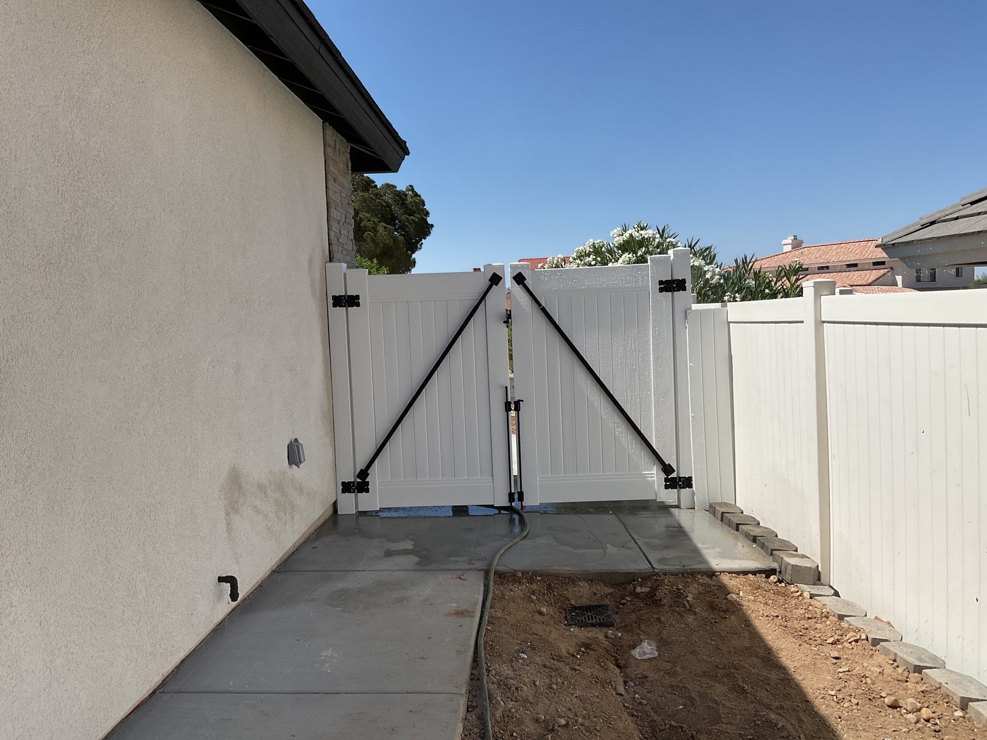 Fence Installation using Vinyl by Fence Guys Inc.