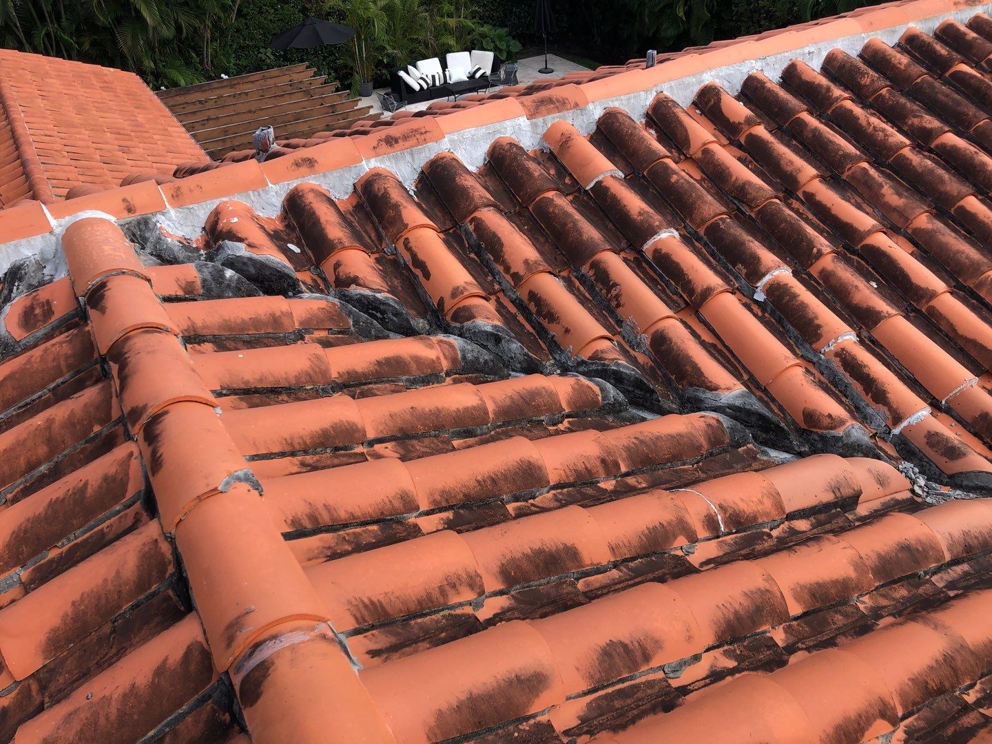 Verea Spanish S  - Fume Color by Istueta Roofing