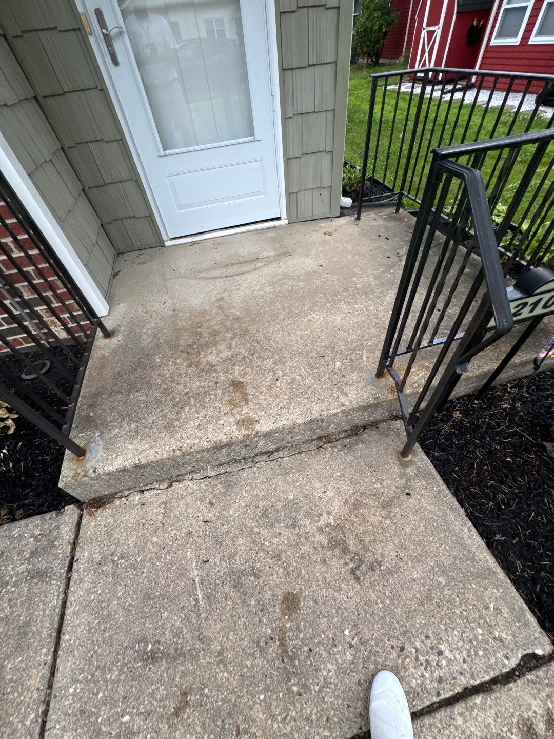 Residential Cleaning by SJ Exterior