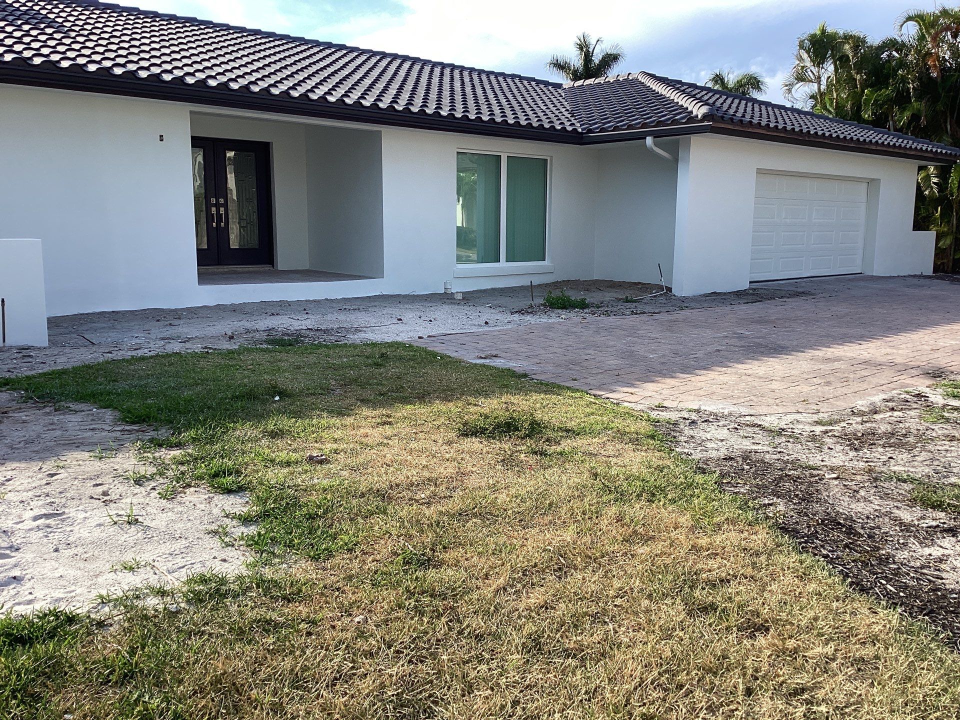 6 Inch Seamless Gutters using bronze gutters in Sarasota FL by Gutter Professors