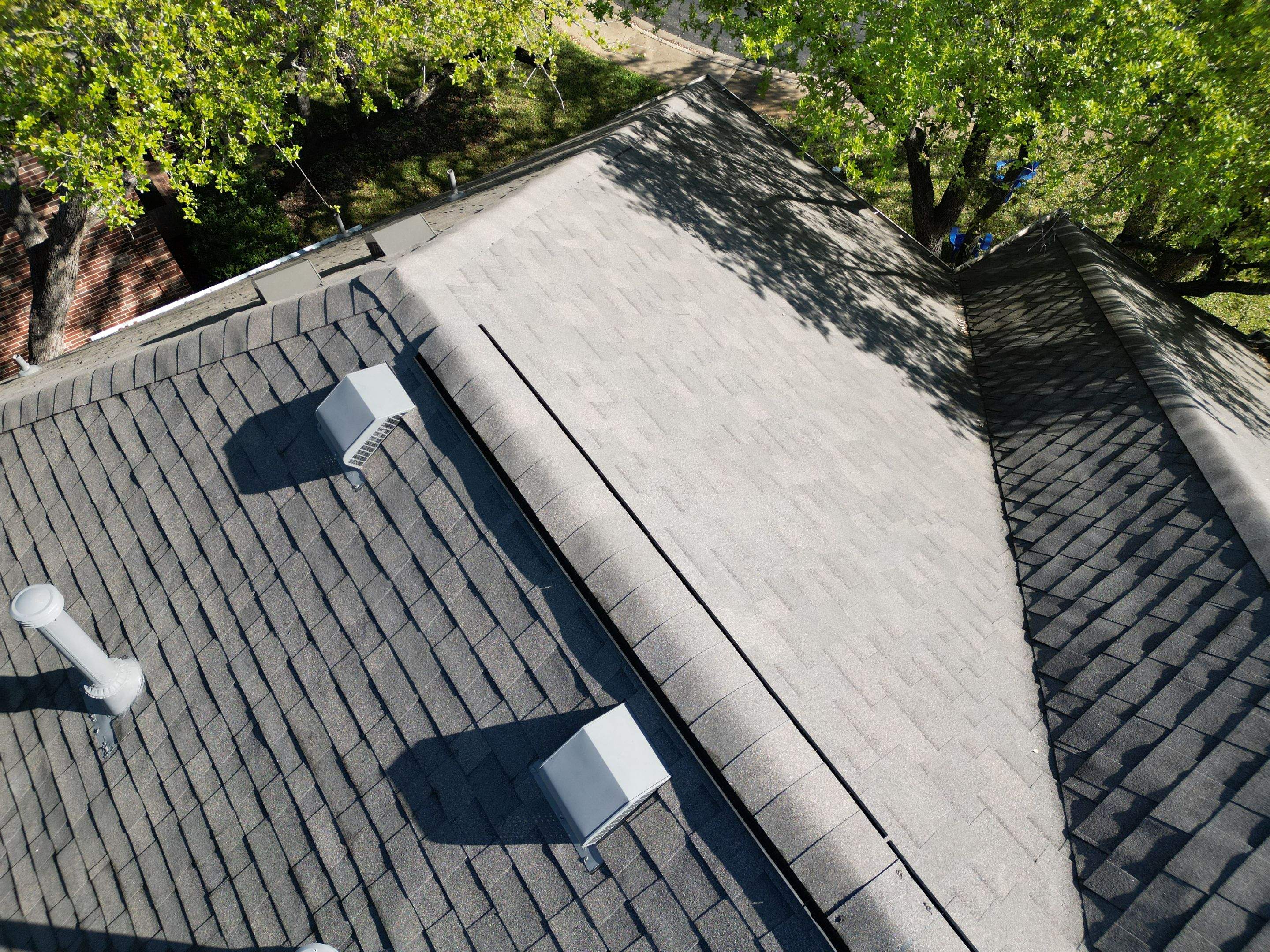 Weathered Wood - Malarkey Highlander by RoofsOnly.com