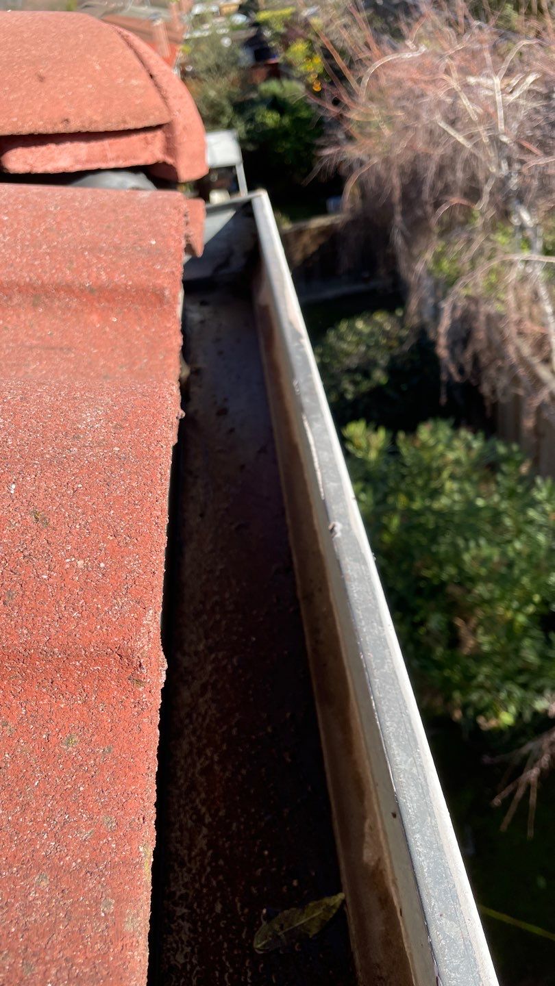 12-Unit HOA Gutter Cleaning in San Jose by All One Solar Shine