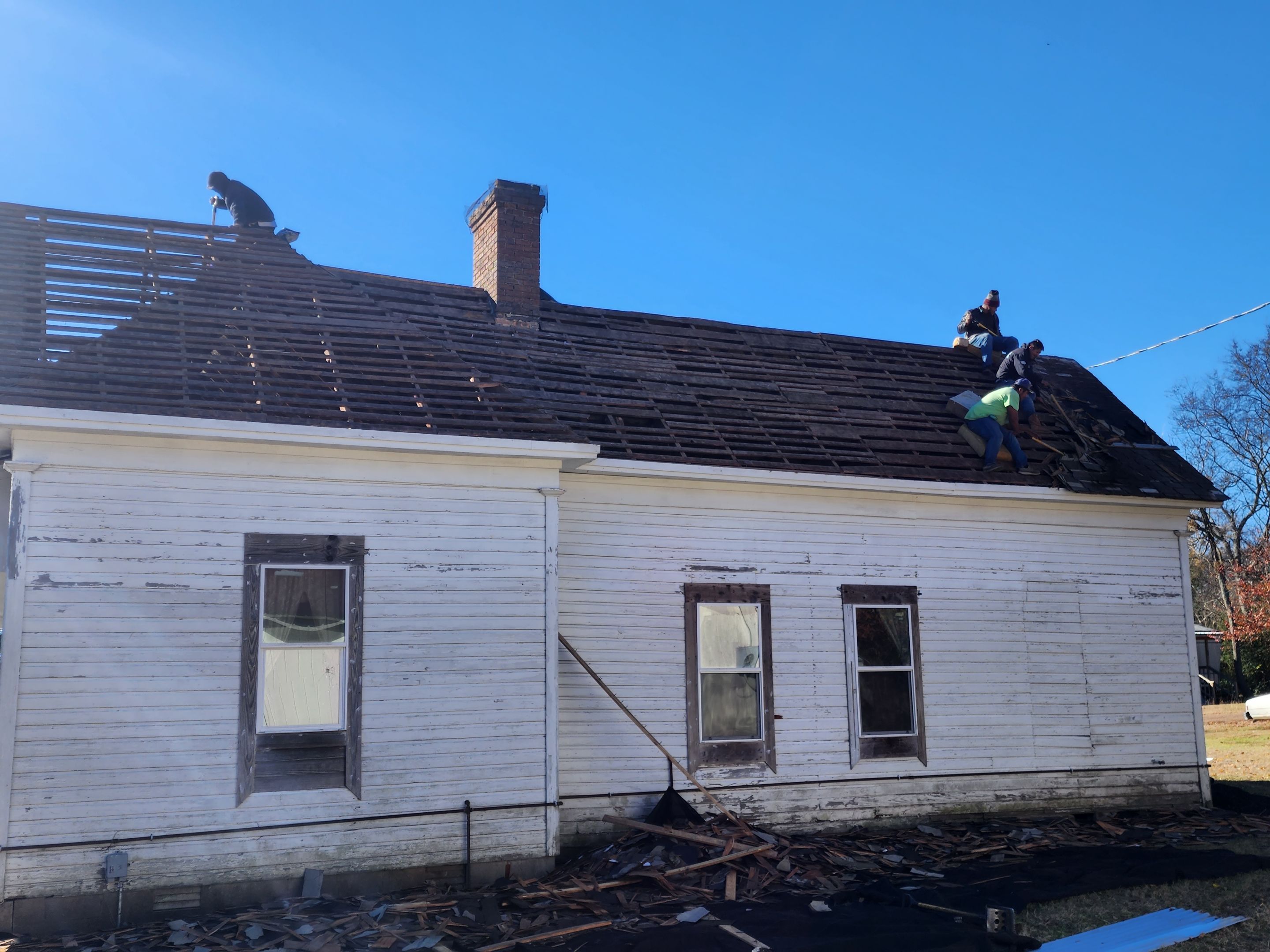 Residential Roof Replacement in Nashville, AR by Hostetler Roofing