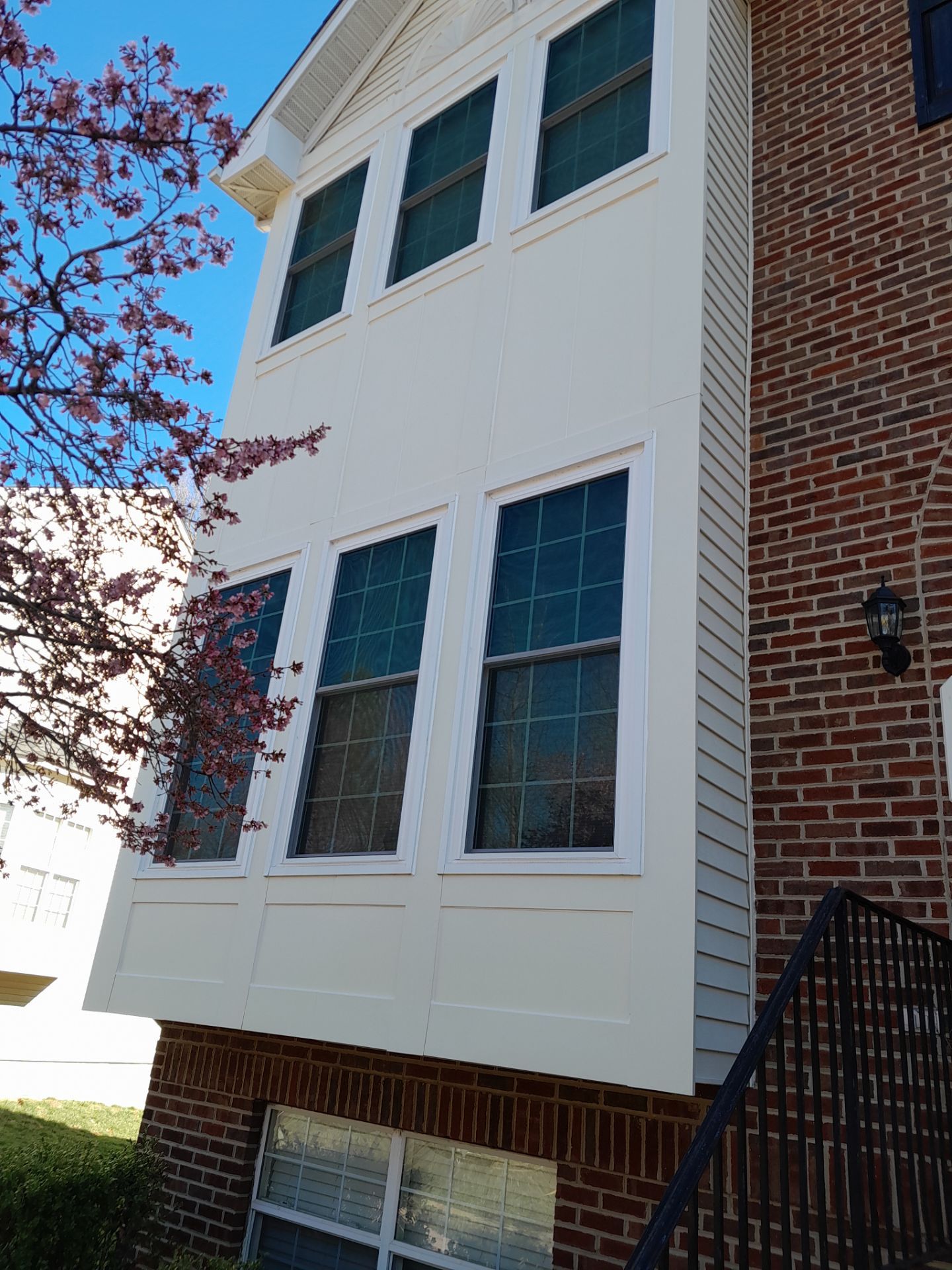 Bay box refinishing by Window Depot of Annapolis