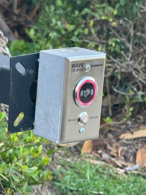 Gate and access control service in Clermont