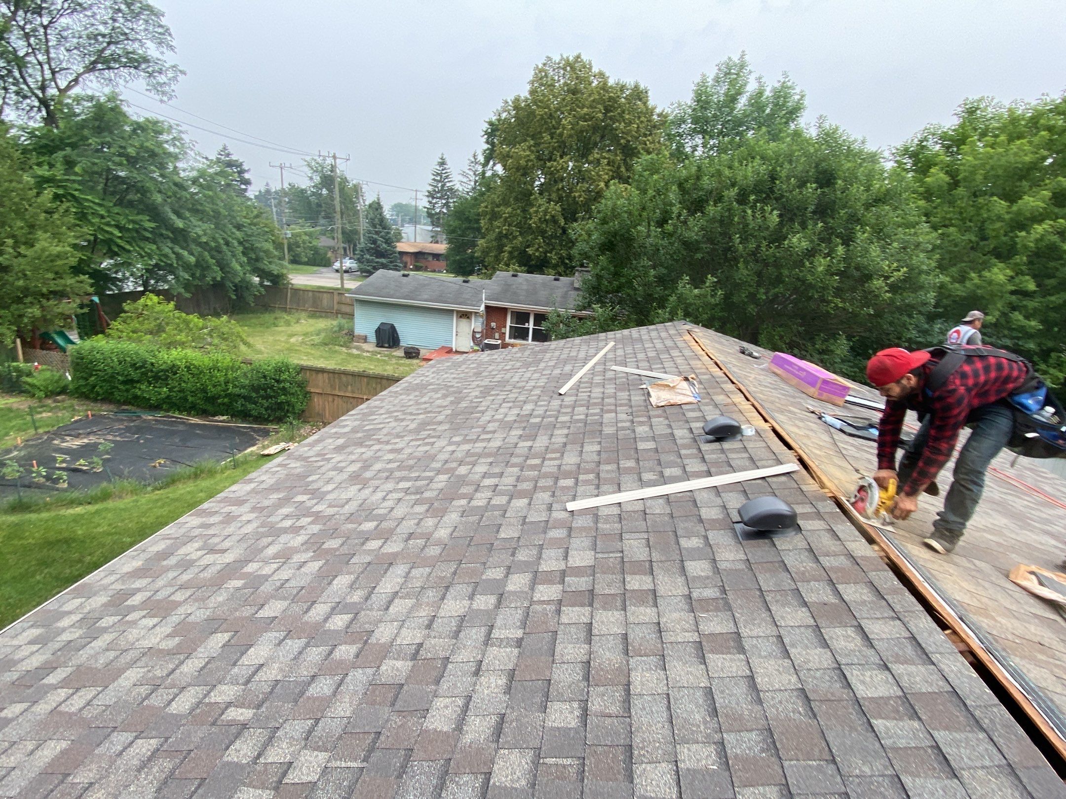Roof Replacement using CertainTeed Landmark Weathered Wood by 180 Contractors