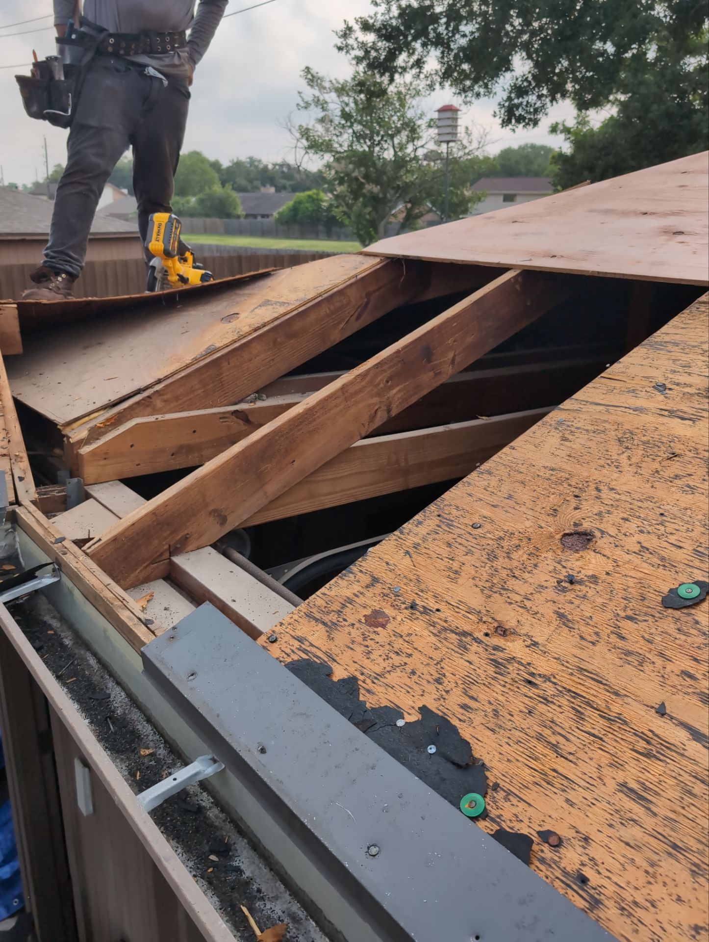 Jewell B by Boss Hogg Roofing