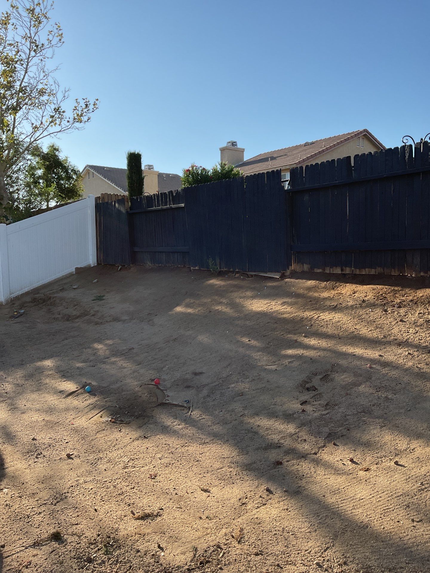 Wood fence replaced by Fence Guys Inc. 